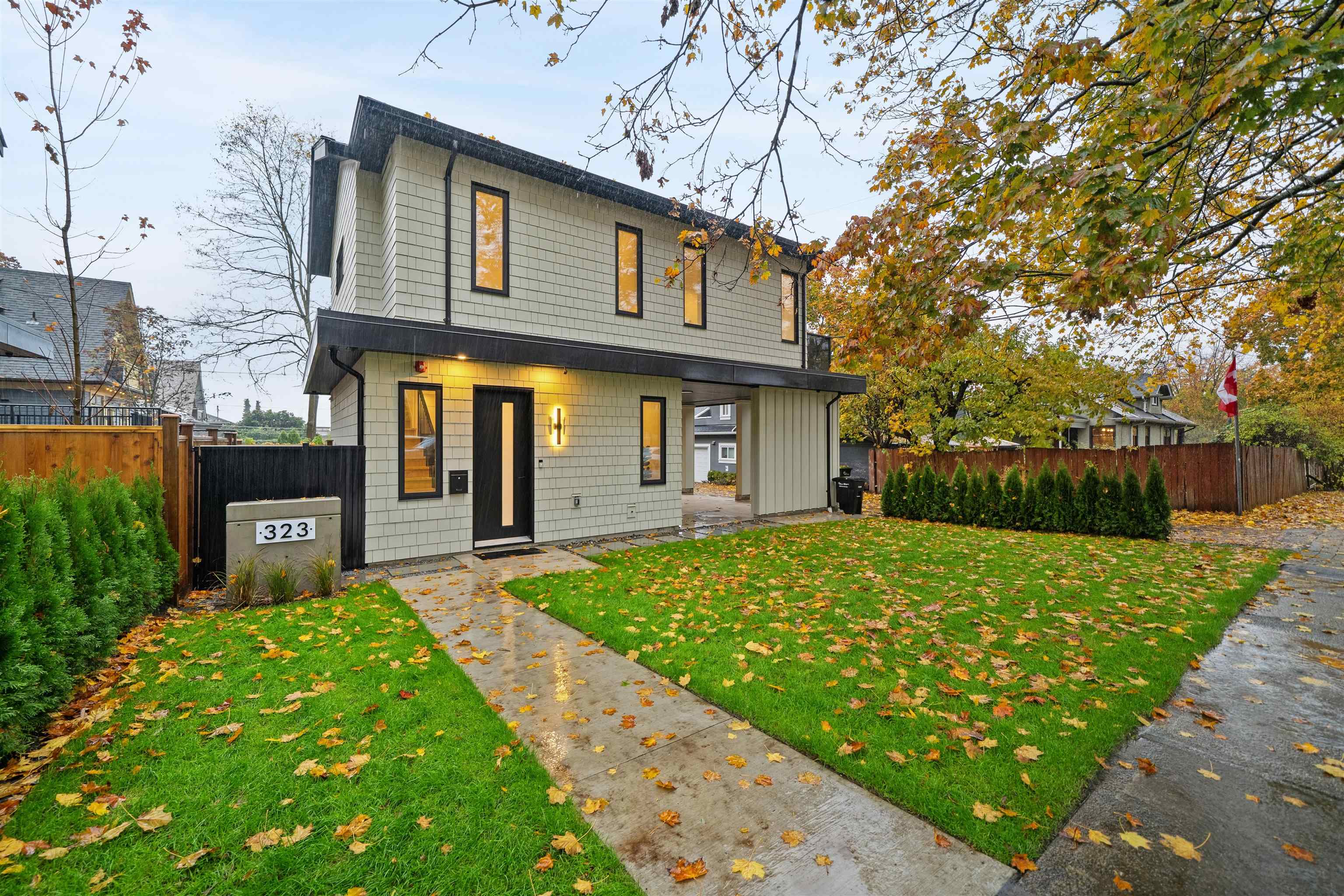 323 N KAMLOOPS STREET, Vancouver BC V5K 0A9, R3063776, BC,