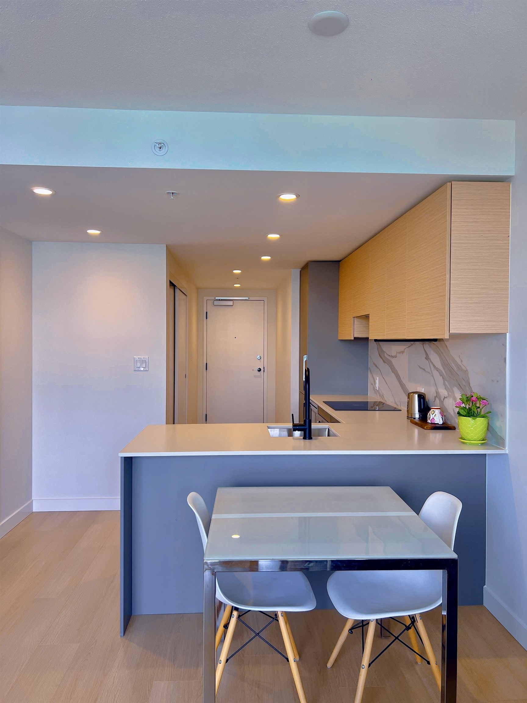 29F 13725 GEORGE JUNCTION, R3063874, BC,