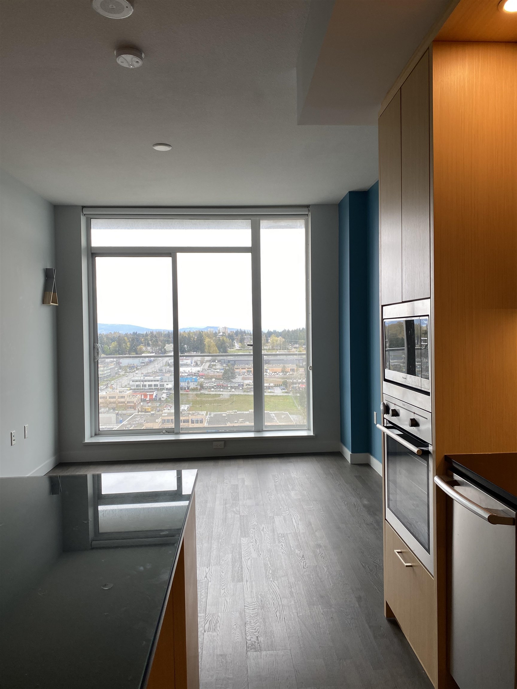 2004 13495 CENTRAL AVENUE, R3063875, BC,