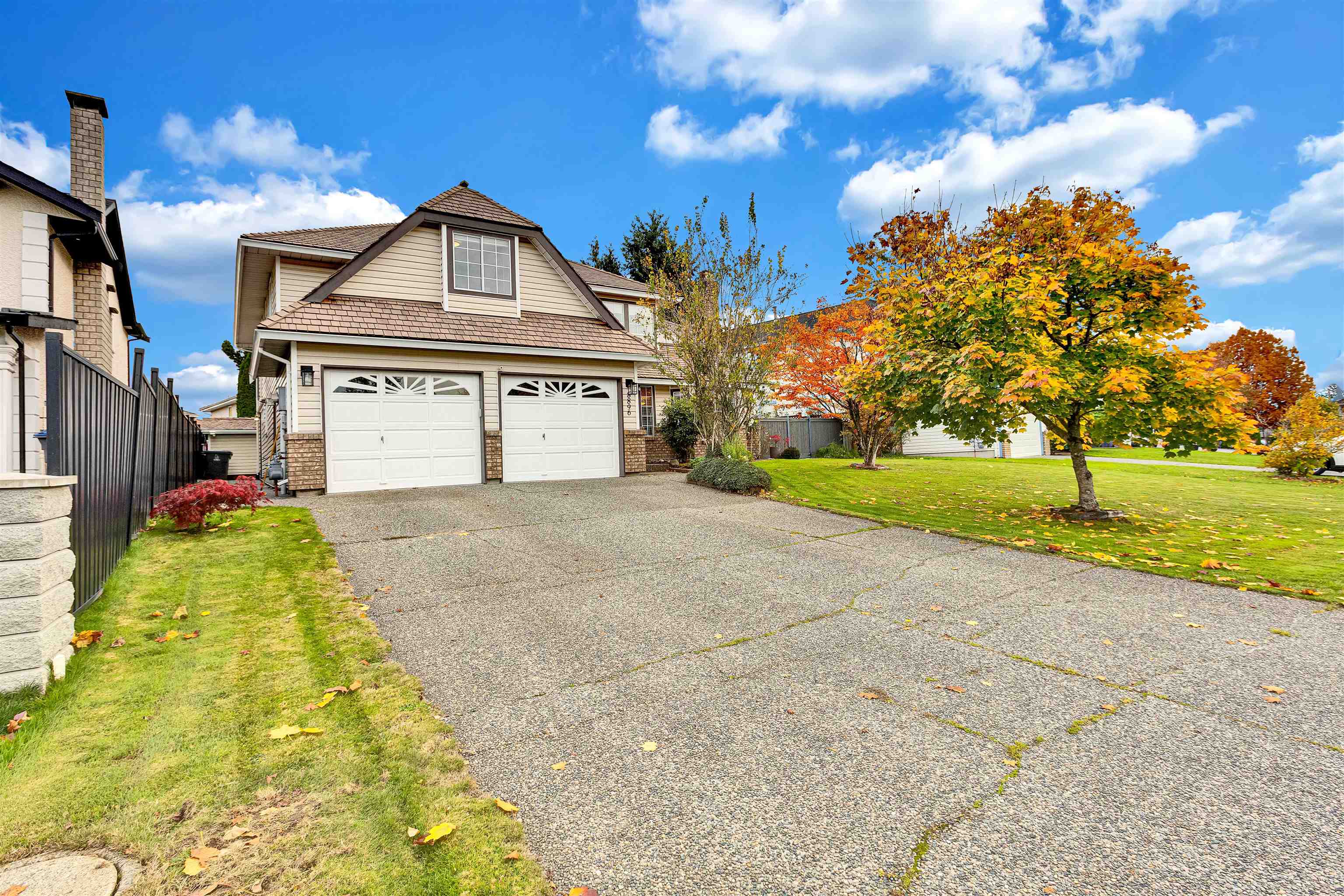 8896 140B STREET, Surrey BC V3V 7T4, R3064188, BC,