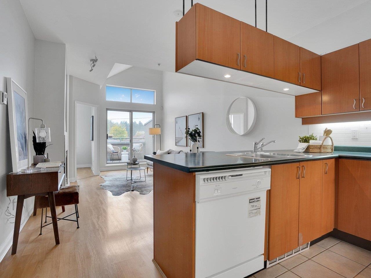 208 188 33RD AVENUE, R3064292, BC,