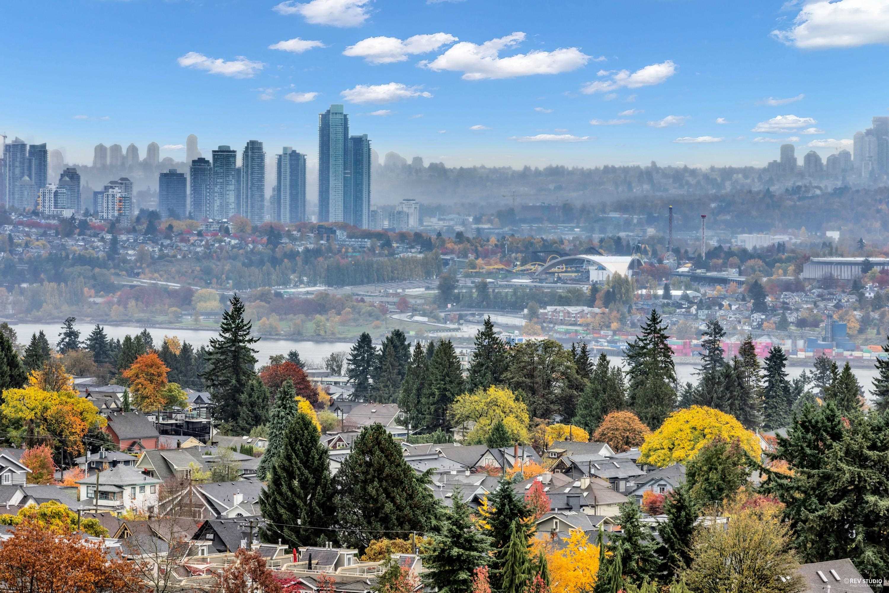 1610 125 14TH STREET, R3064296, BC,