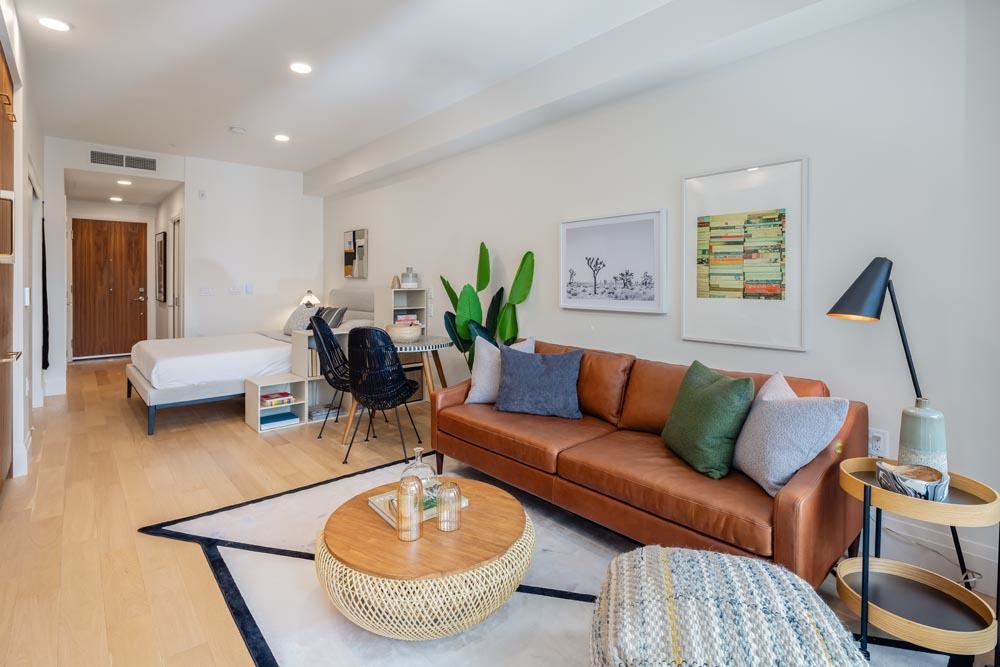 410 2550 GARDEN DRIVE, R3064506, BC,