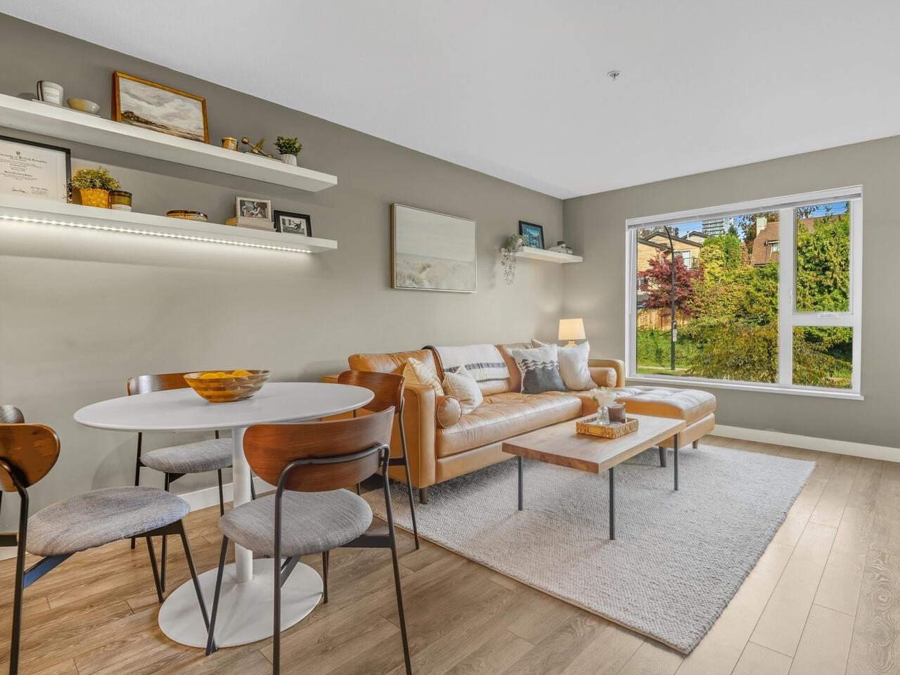 208 221 3RD STREET, R3064668, BC,