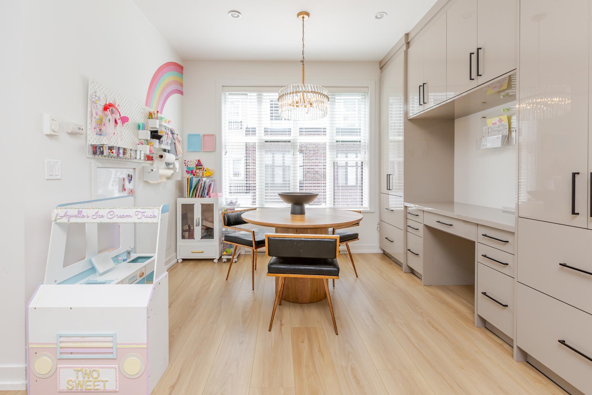 11 15588 32ND AVENUE, R3064671, BC,