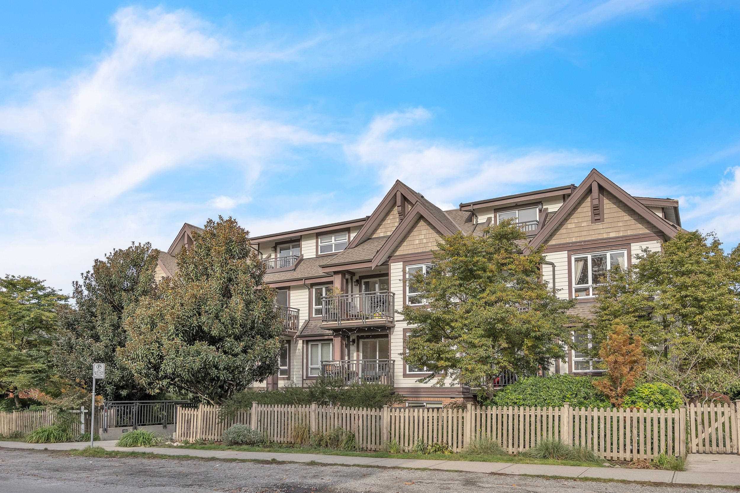 PH3 1533 8TH AVENUE, R3064698, BC,