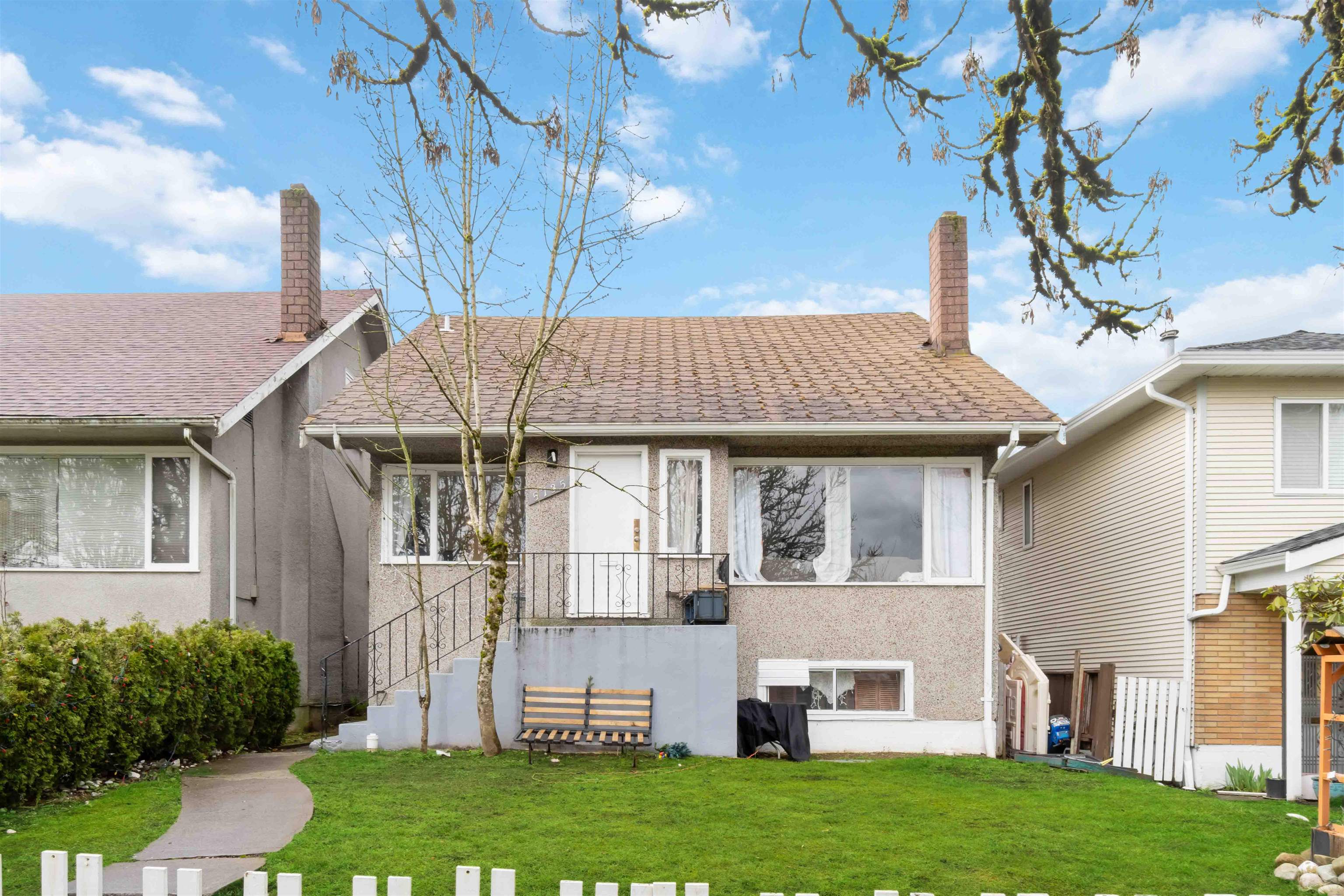 5735 EARLES STREET, Vancouver BC V5R 3S4, R3064708, BC,