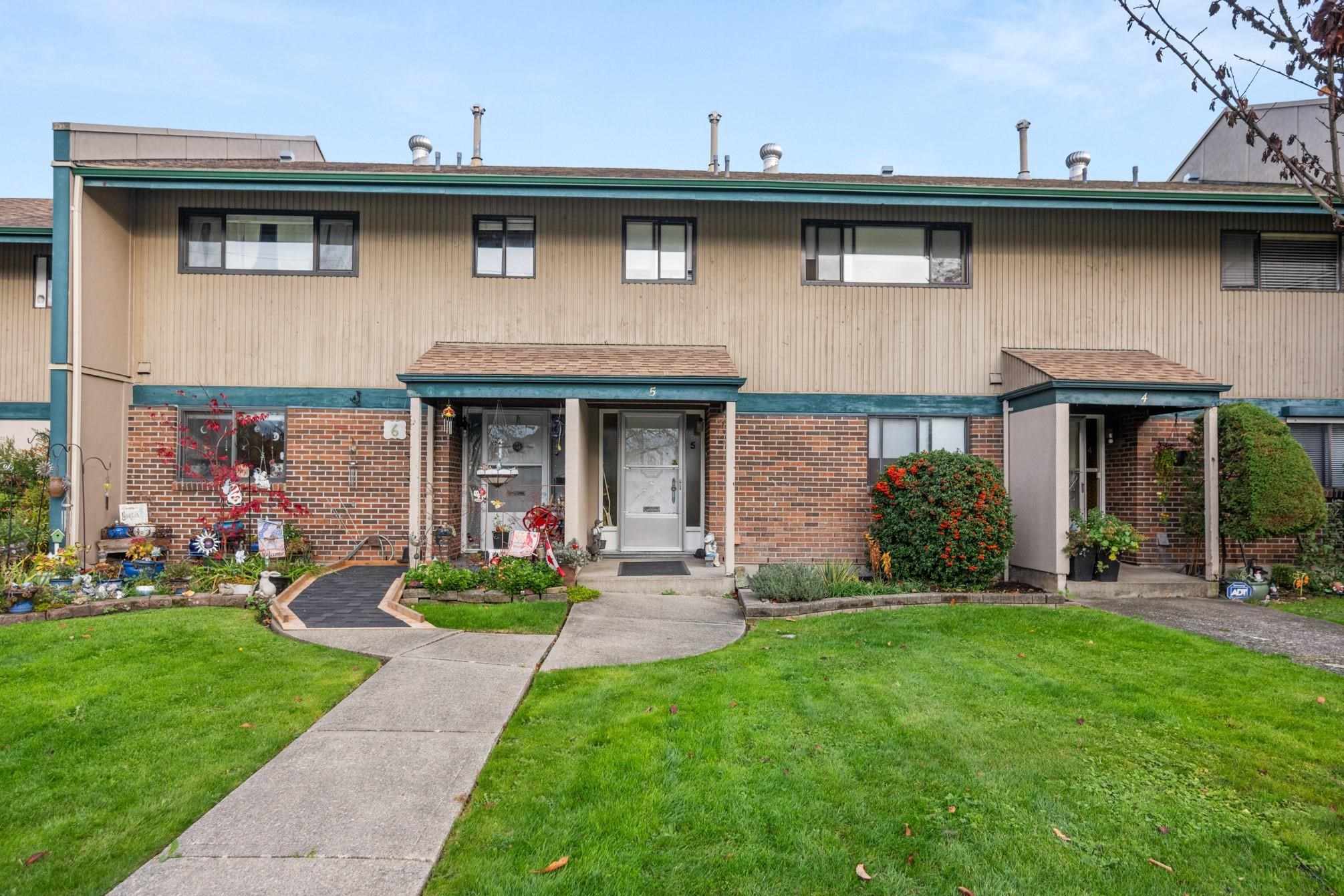 5 5850 177B STREET, R3064719, BC,