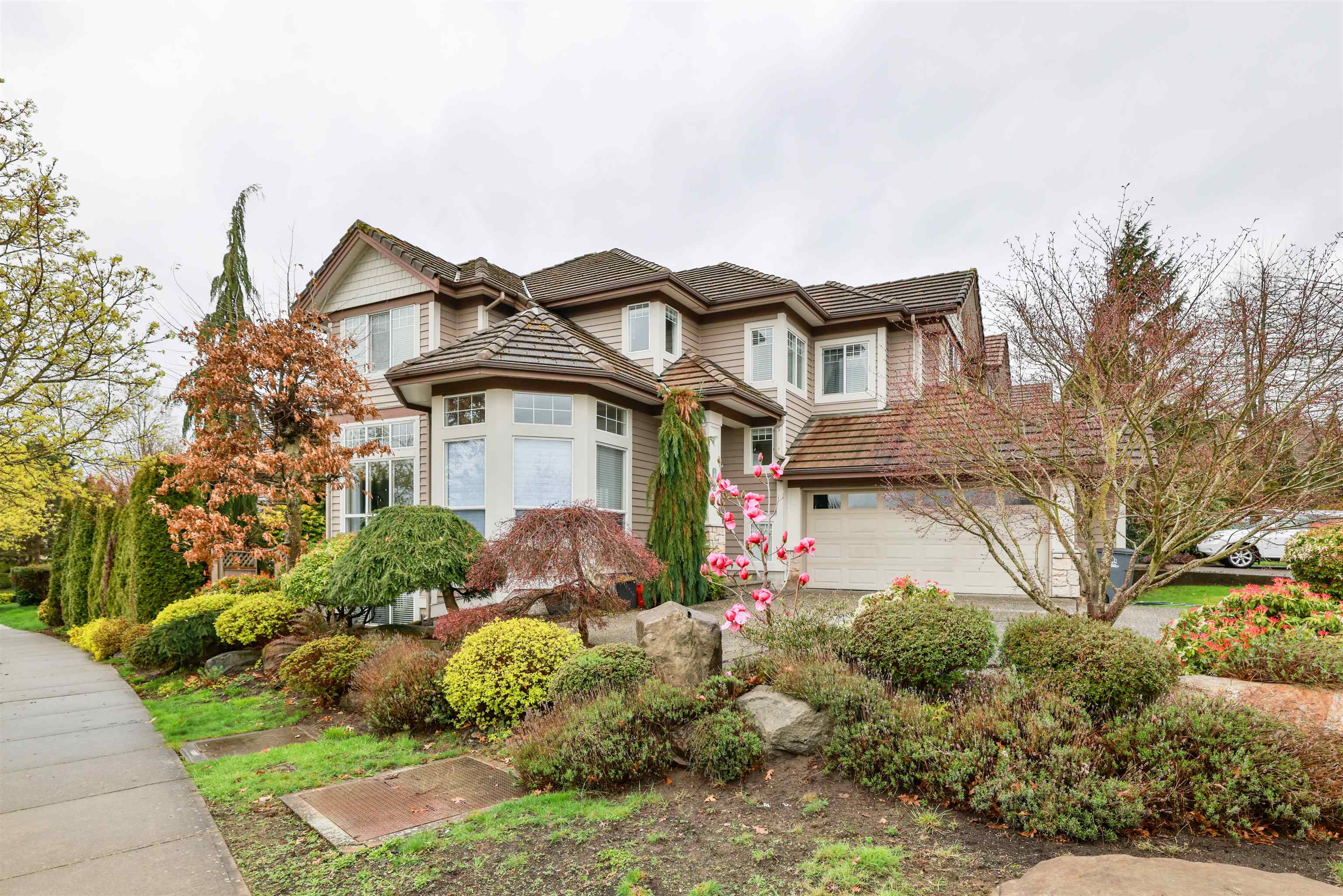 15638 33 AVENUE, Surrey BC V3Z 0K5, R3064776, BC,