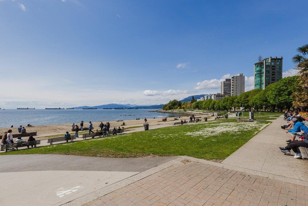 220 1500 PENDRELL STREET, R3064777, BC,