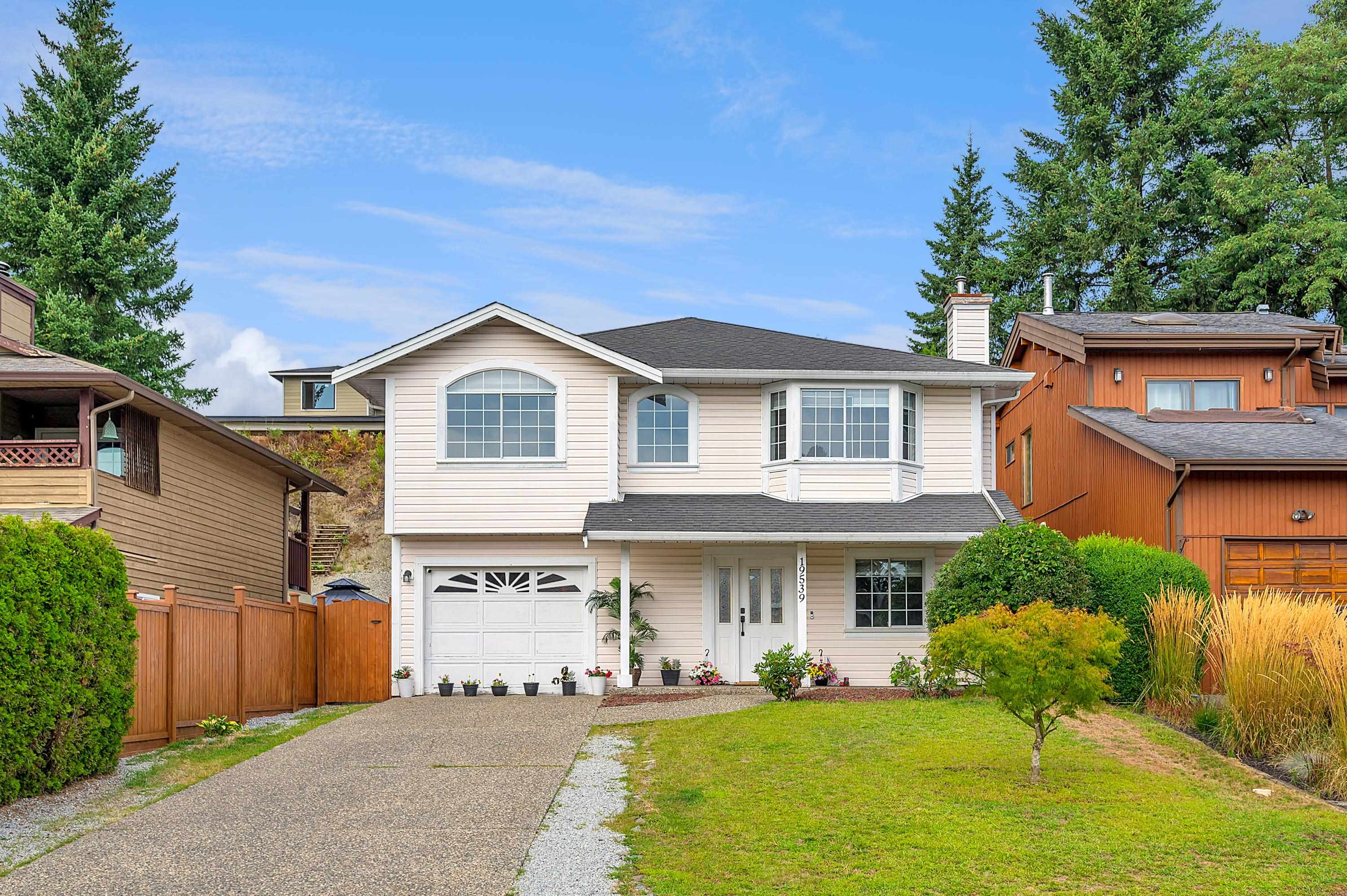 19539 115A AVENUE, Pitt Meadows BC V3Y 1R2, R3064814, BC,