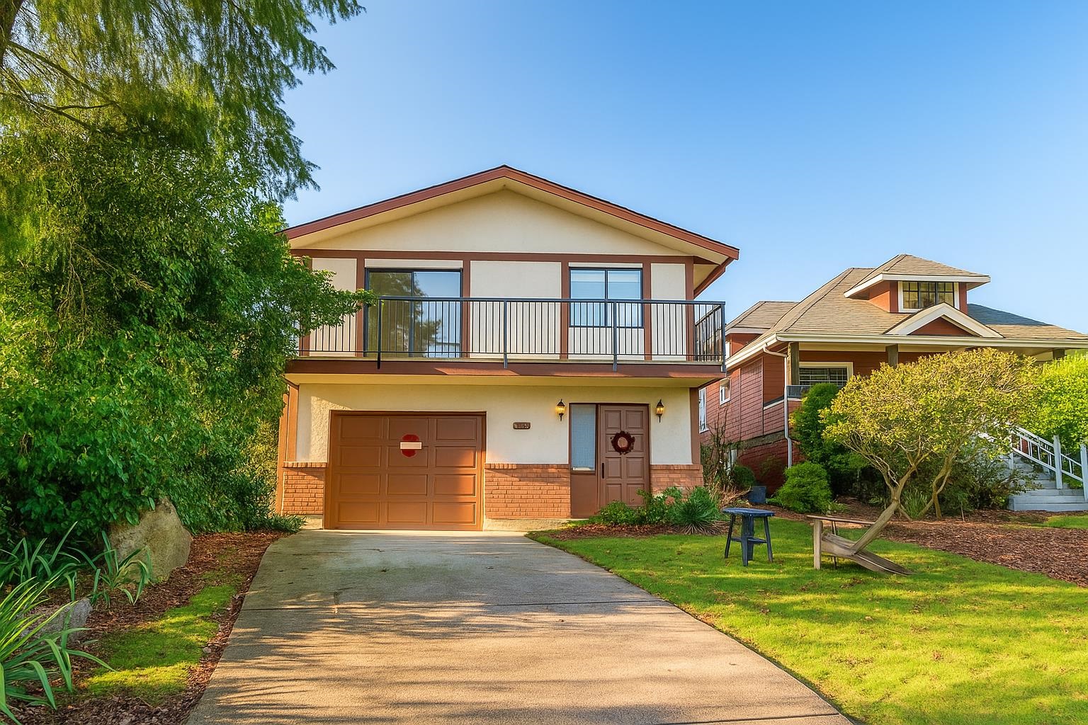 3003 SUNNYHURST ROAD, North Vancouver BC V7K 2G4, R3064910, BC,