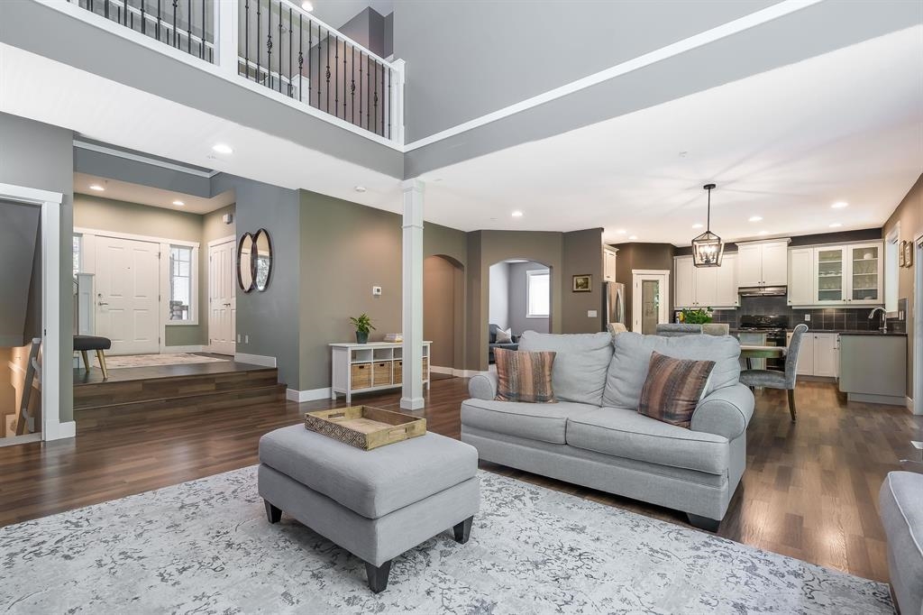 4 13887 DOCKSTEADER LOOP, R3064995, BC,