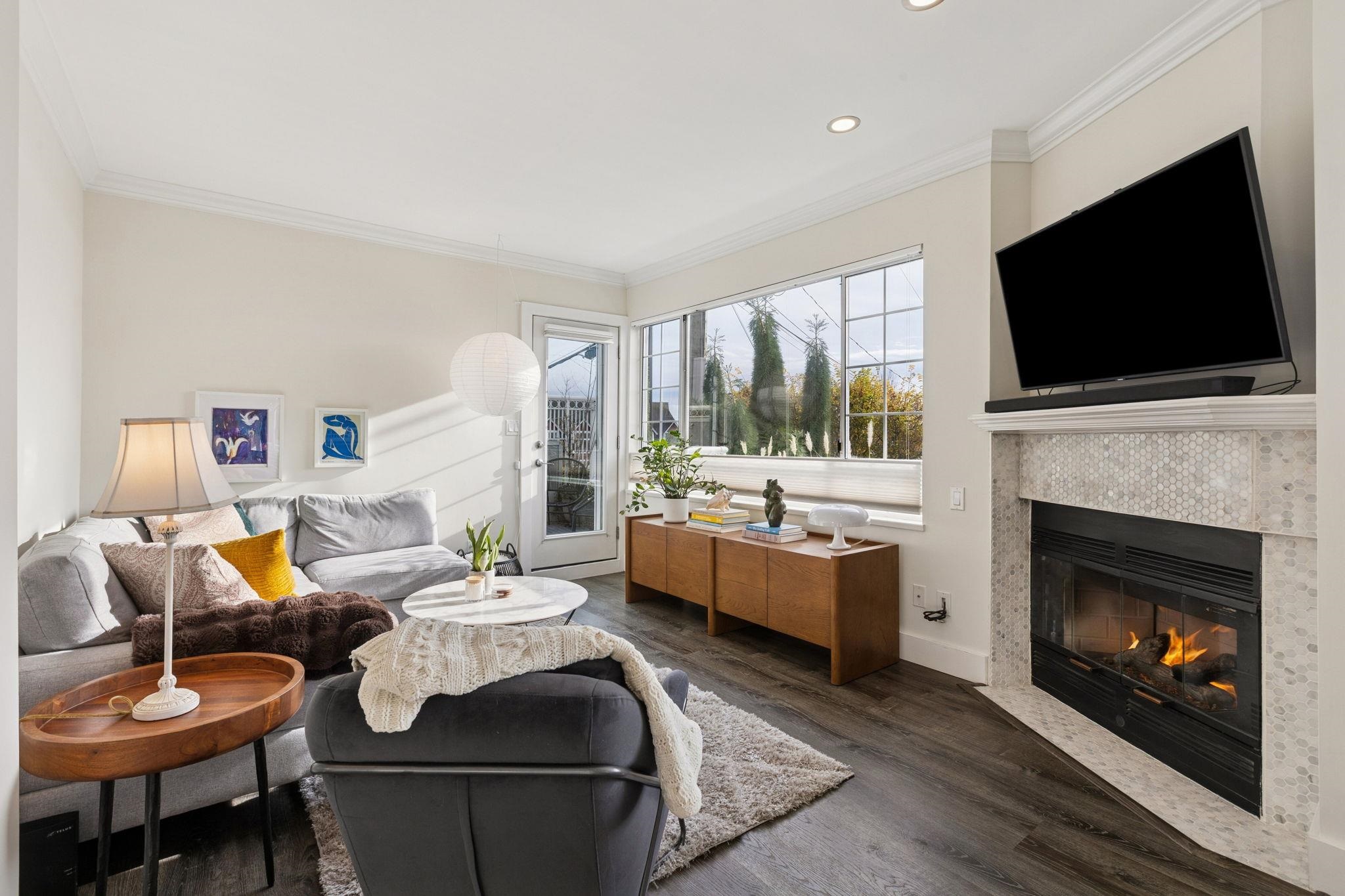 101 2440 HAYWOOD AVENUE, R3065106, BC,