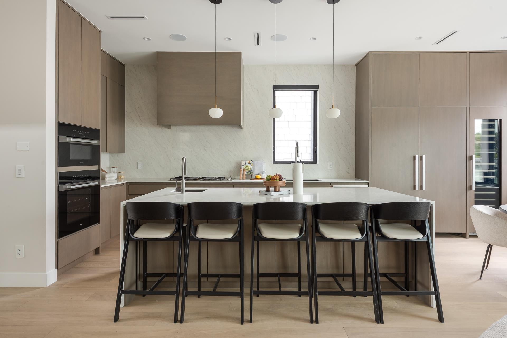 4413 OXFORD STREET, Burnaby BC V5C 1E6, R3065127, BC,