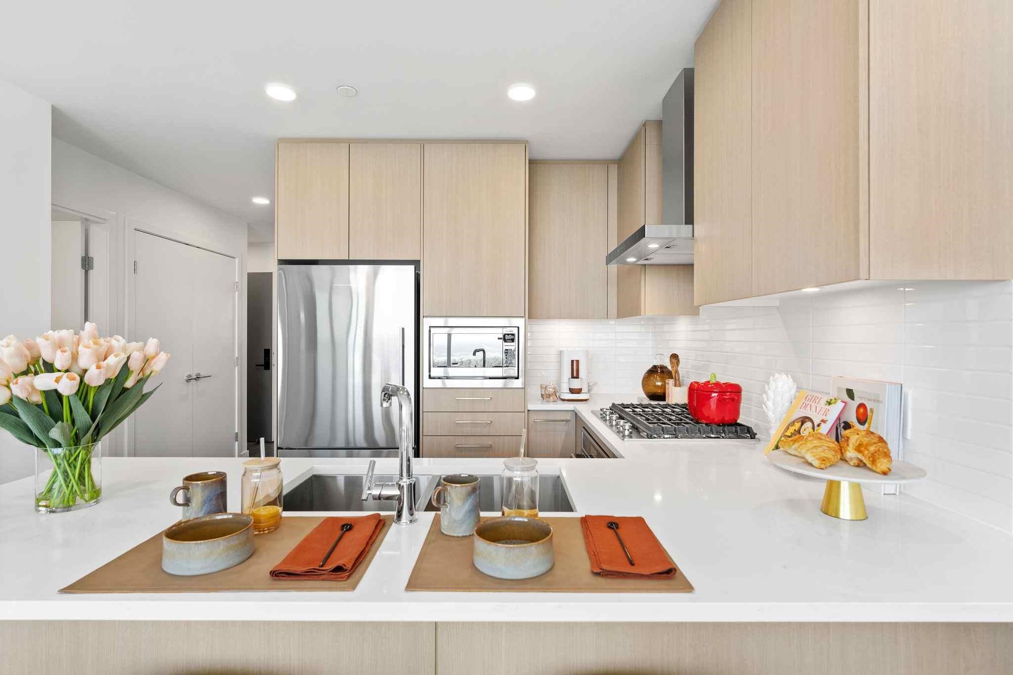 2705 518 CLARKE ROAD, R3065243, BC,