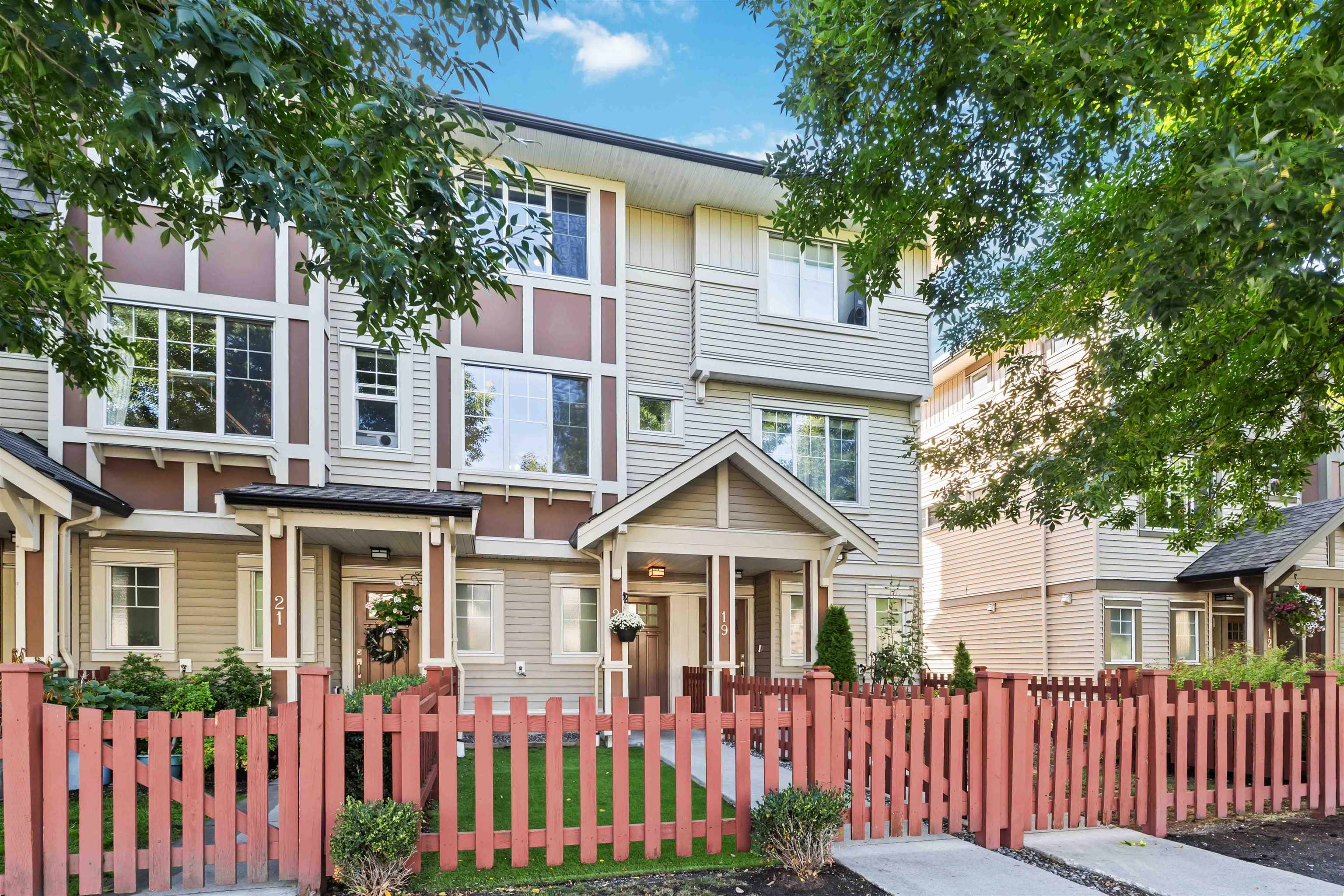 20 10151 240TH STREET, R3065311, BC,