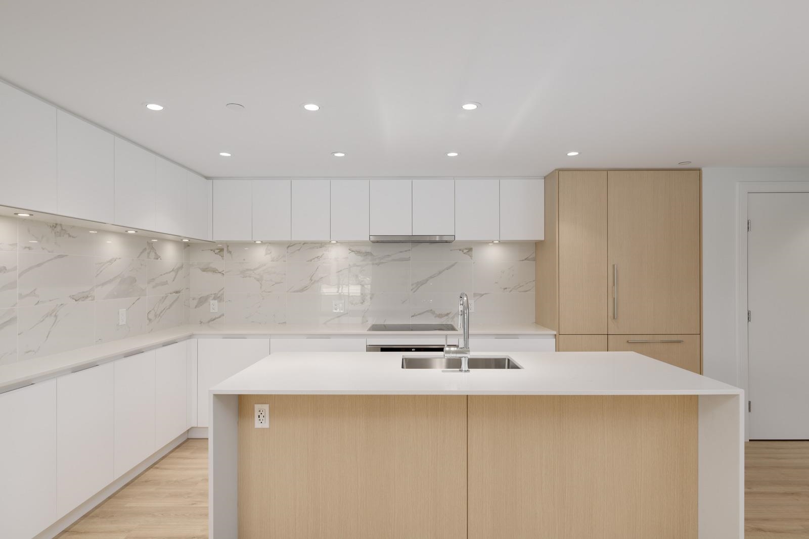 404 1500 FERN STREET, R3065316, BC,