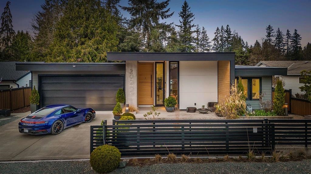 MLS® listing #R3065428 for sale located at 20261 41 AVENUE, Langley BC V3A 2Z3