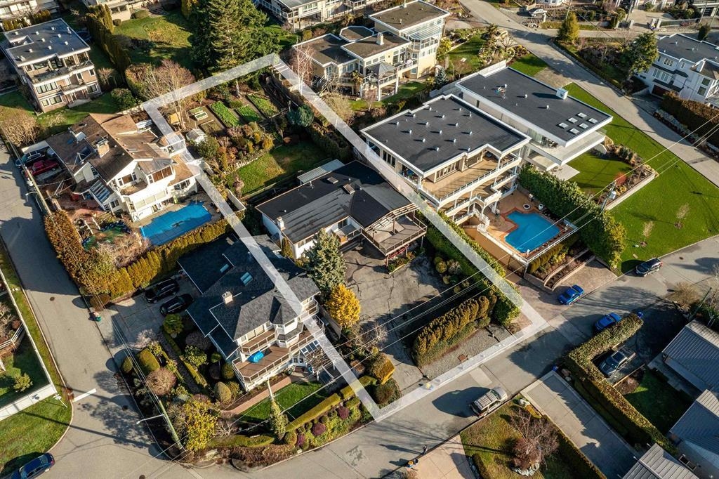 14371 SUNSET DRIVE, White Rock BC V4B 2V4, R3065467, BC,