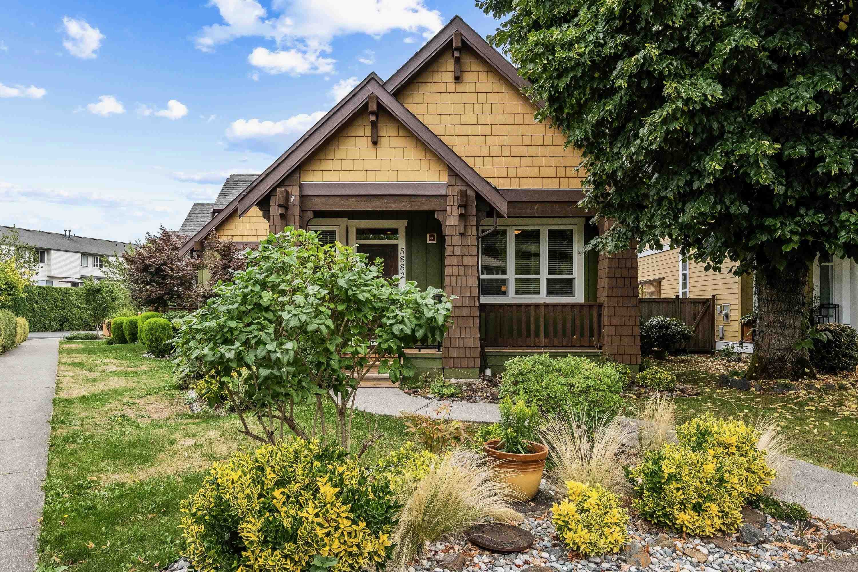 2 5882 COWICHAN STREET, R3065486, BC,