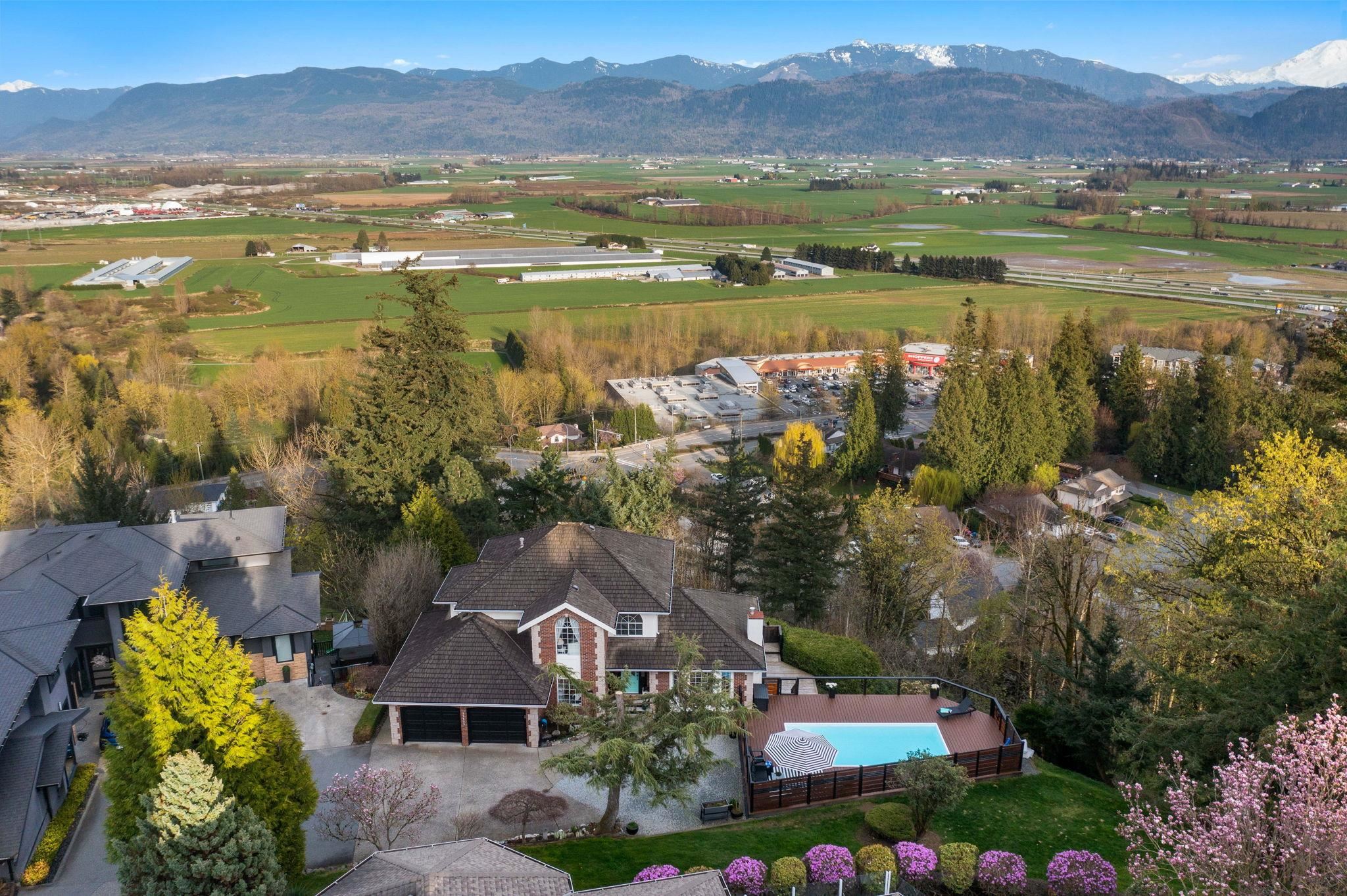 35993 EAGLECREST PLACE, Abbotsford BC V3G 1E7, R3065599, BC,