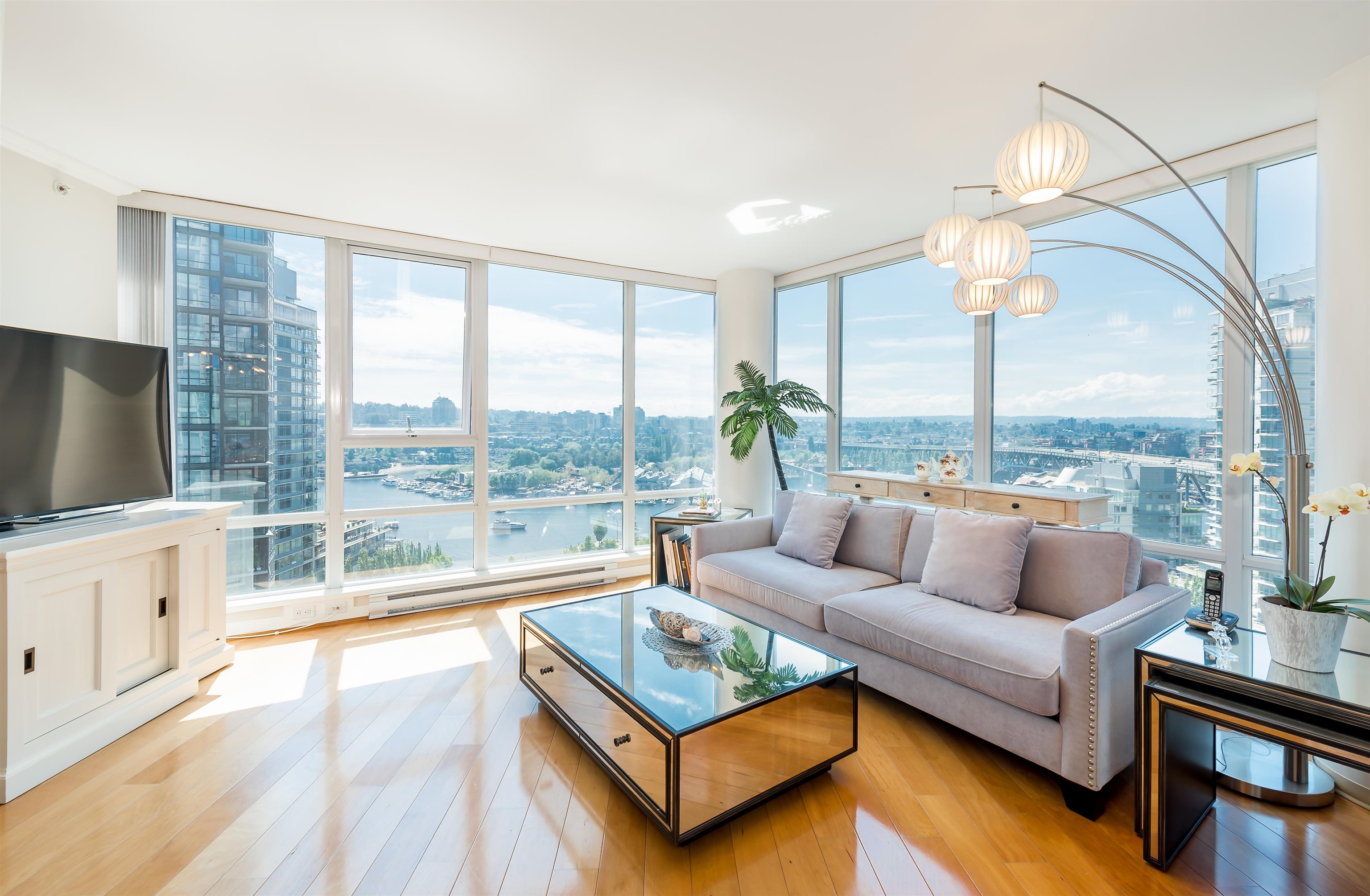 1438 RICHARDS STREET, Vancouver BC V6Z 3B8, R3065784, BC,