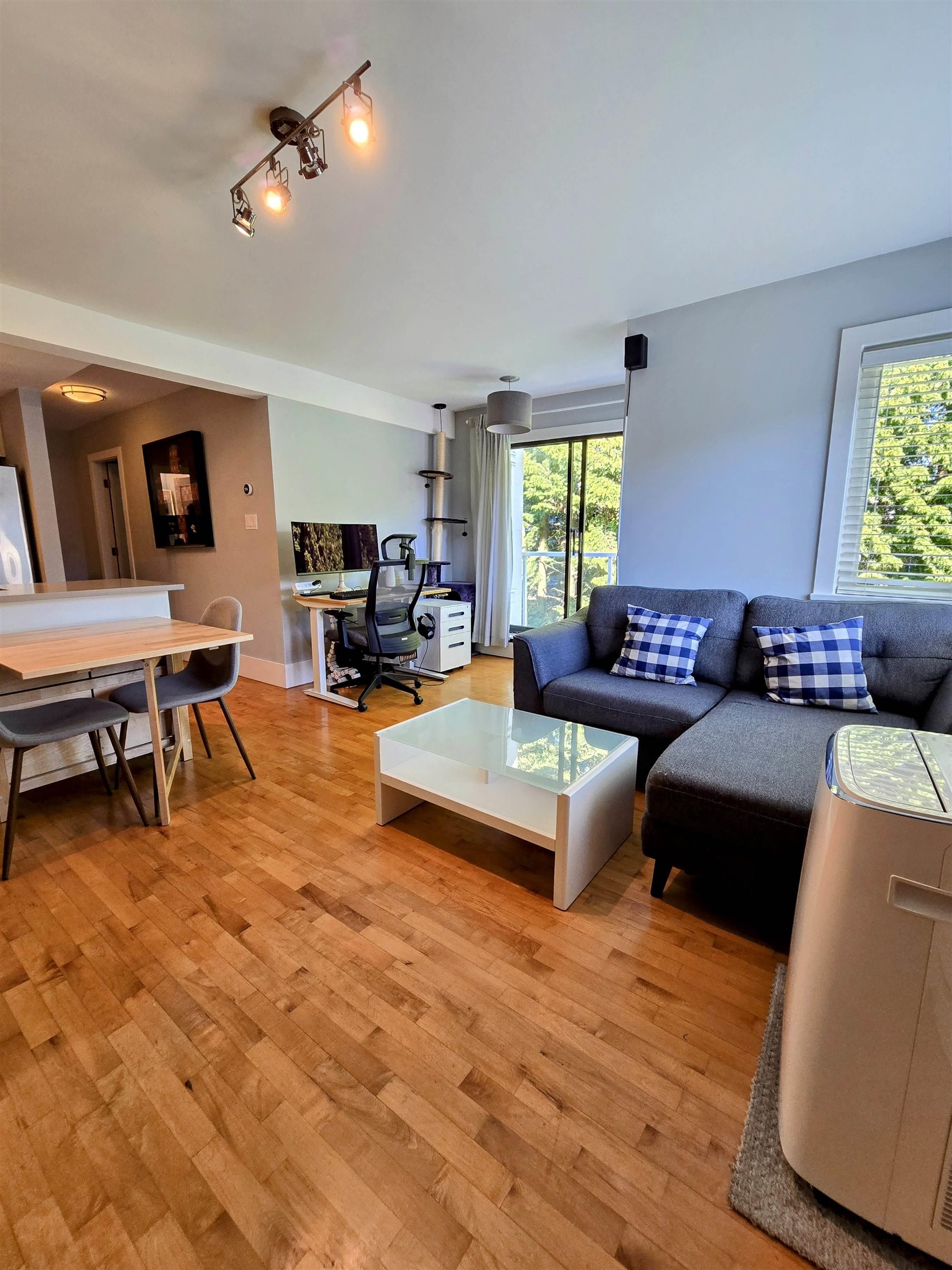 306 830 7TH AVENUE, R3065815, BC,