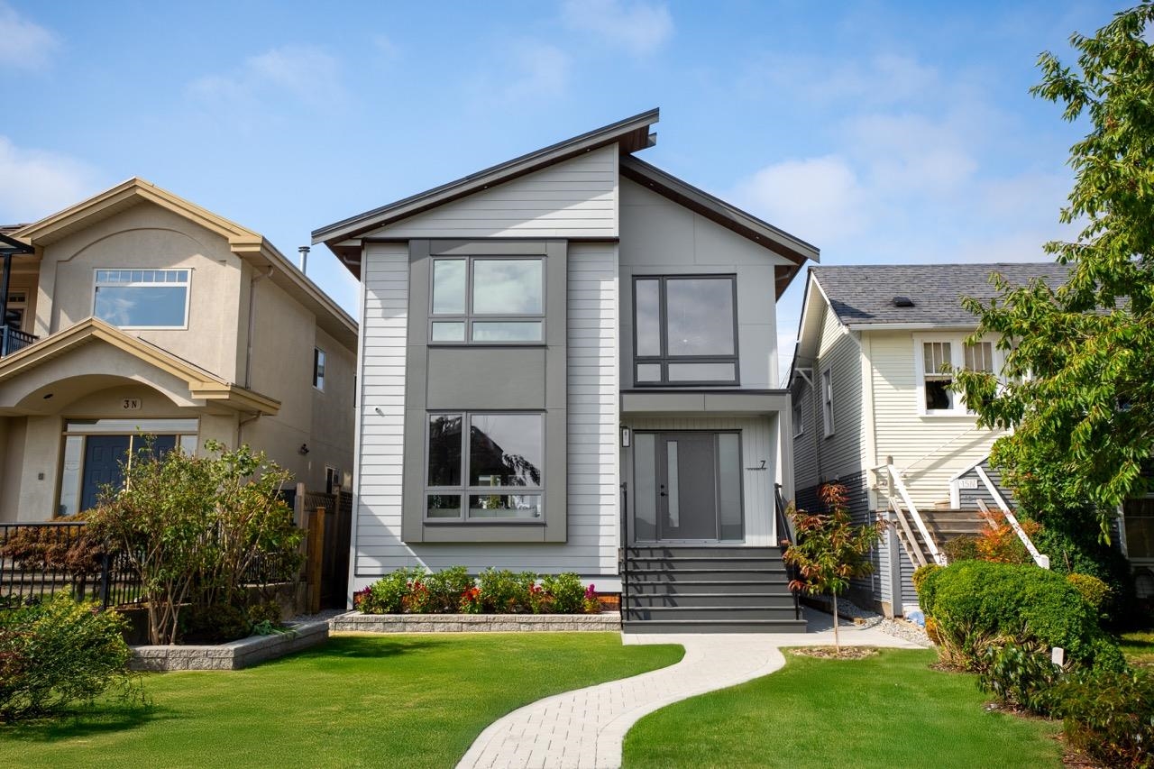 7 N HOWARD AVENUE, Burnaby BC V5B 1J6, R3065926, BC,