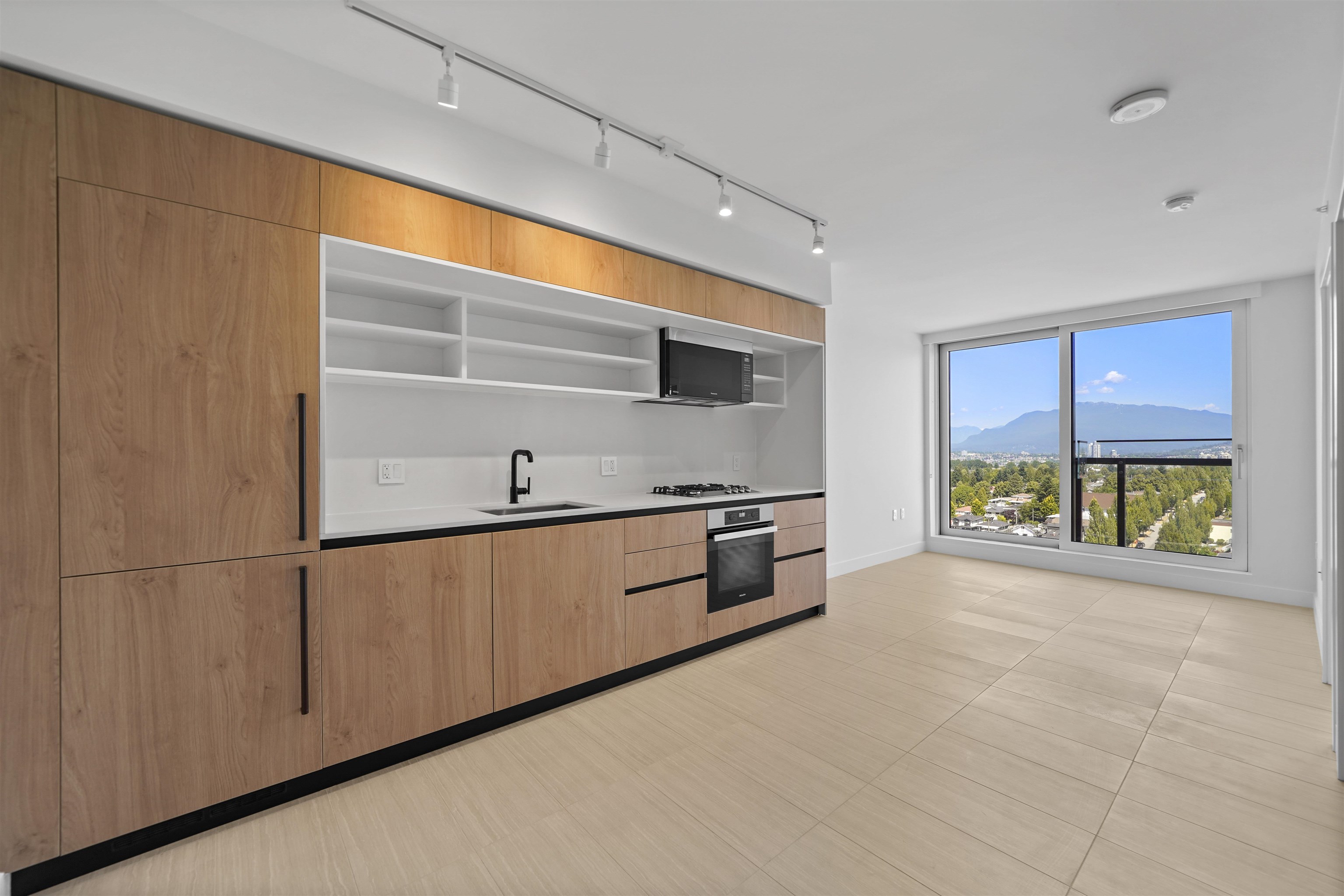 1402 5058 JOYCE STREET, R3066198, BC,