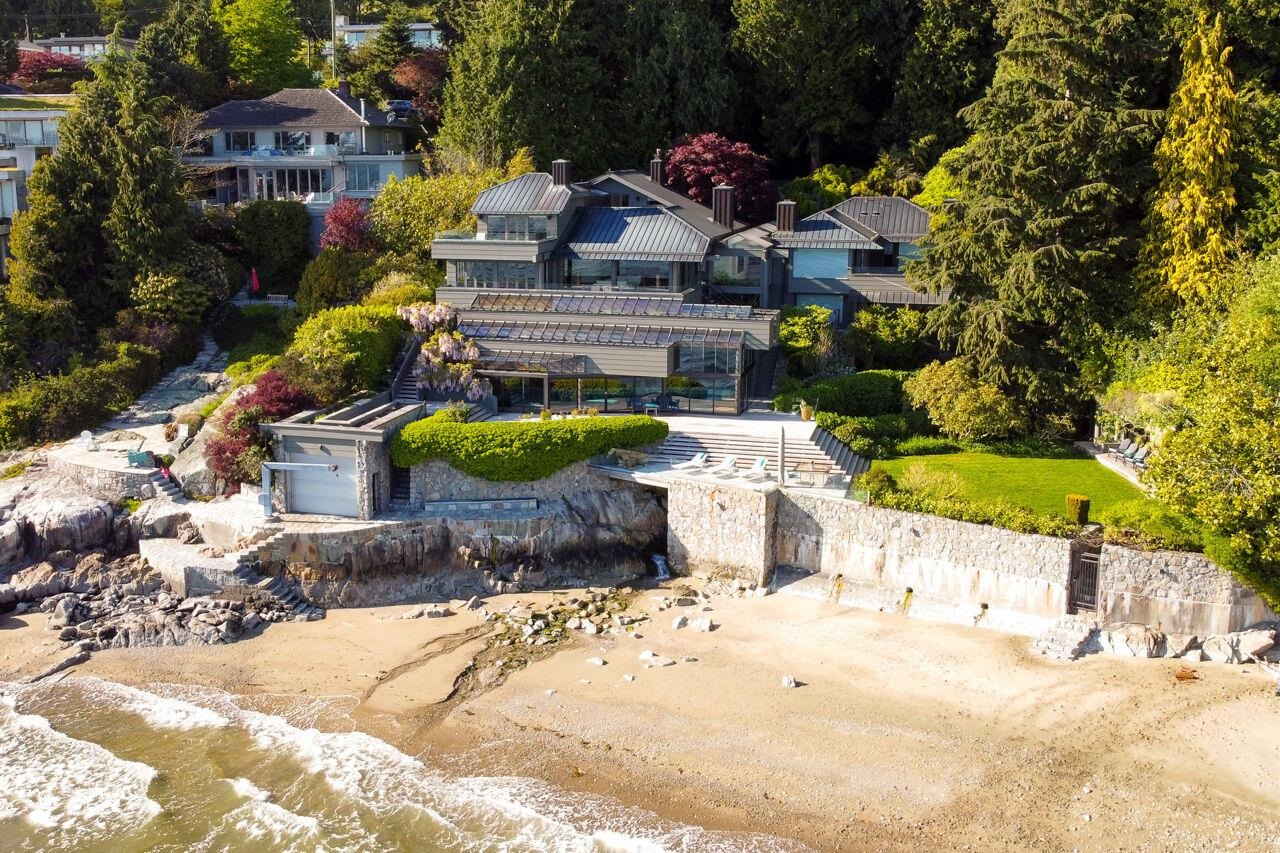 MLS® listing #R3066246 for sale located at 4036 MARINE DRIVE, West Vancouver BC V7V 1N6