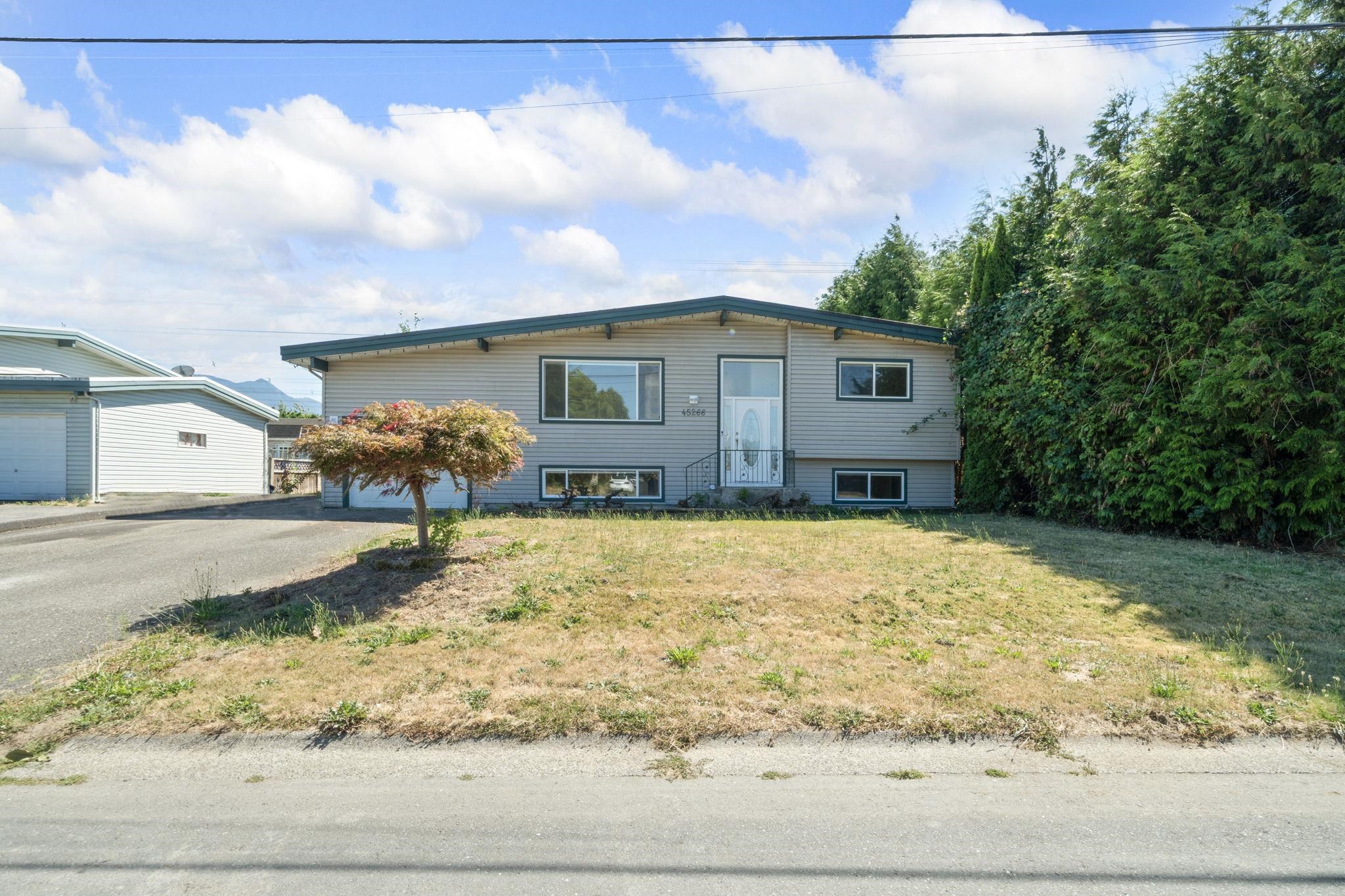 45266 BALMORAL AVENUE, Chilliwack BC V2R 3G9, R3066402, BC,
