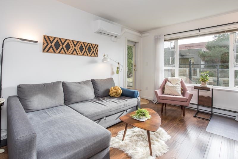 303 221 ELEVENTH STREET, R3066641, BC,