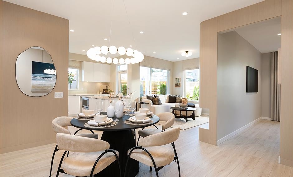 305 2358 152A STREET, R3066645, BC,