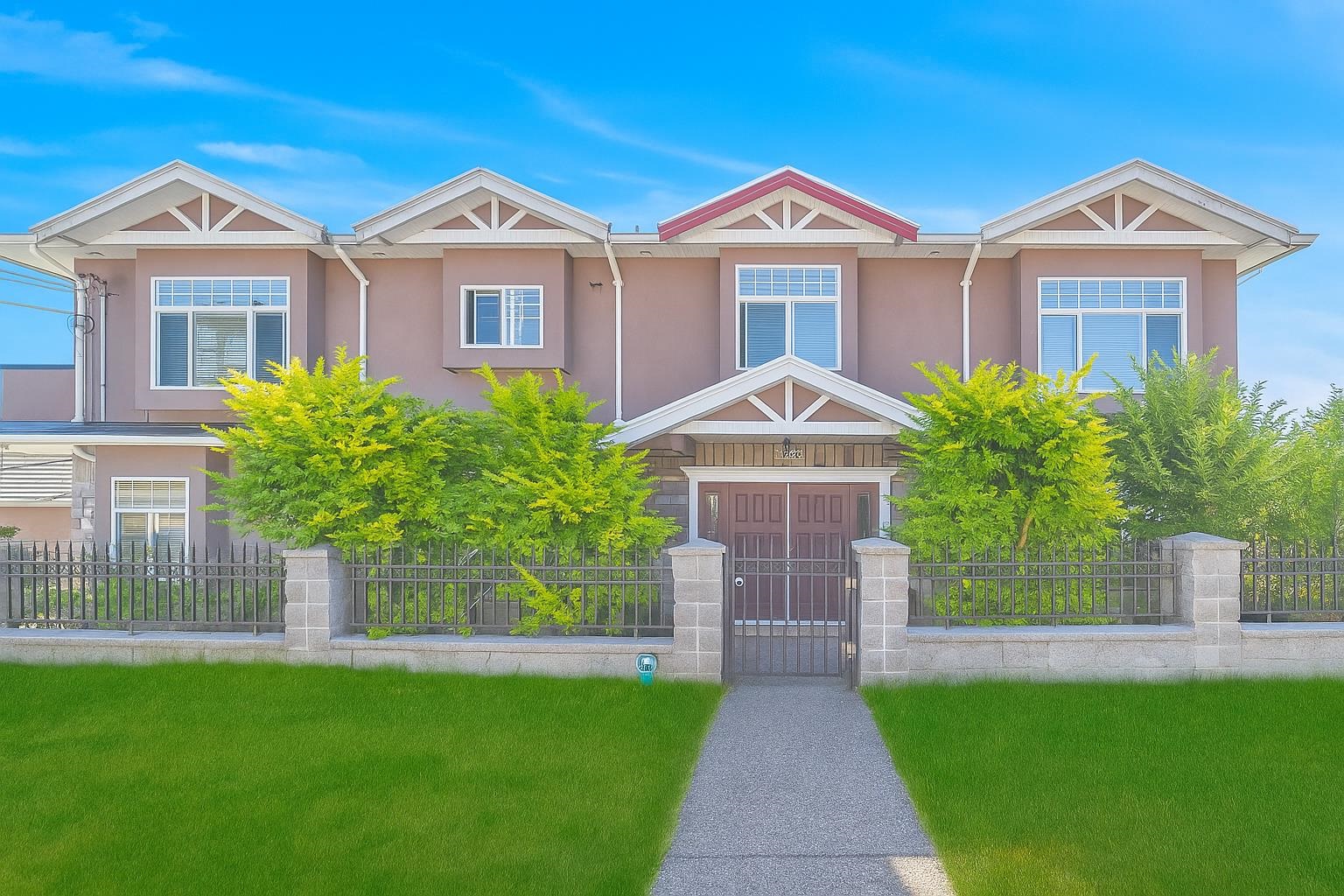 7722 12TH AVENUE, Burnaby BC V3N 2K5, R3066680, BC,