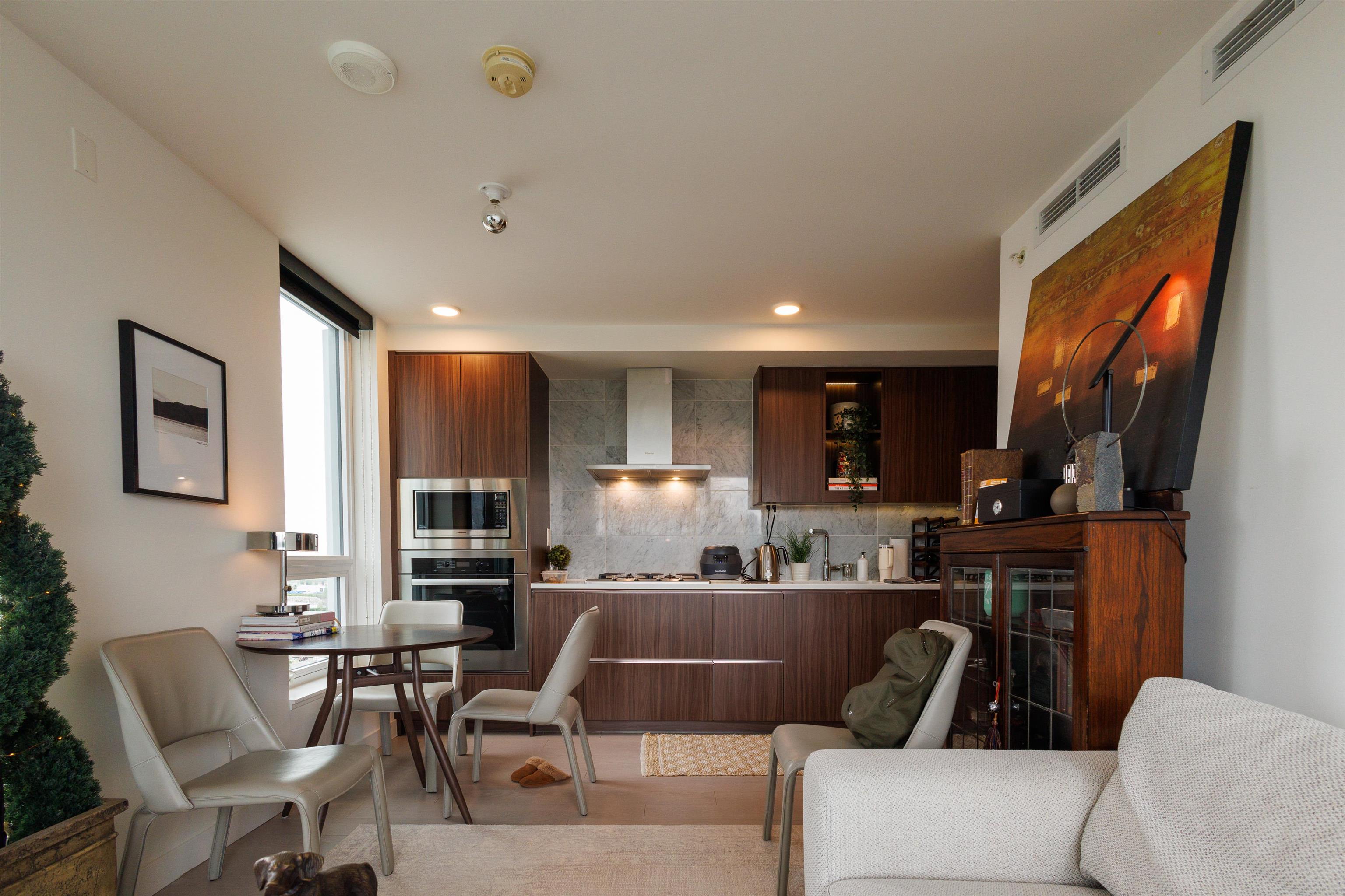 1809 455 MARINE DRIVE, R3066740, BC,