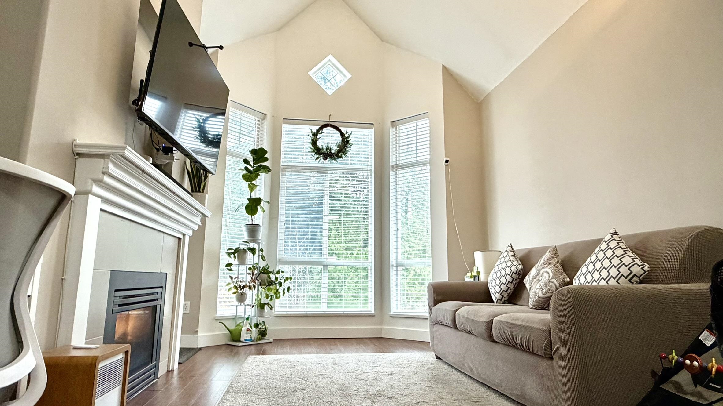 409 9979 140 STREET, R3066768, BC,