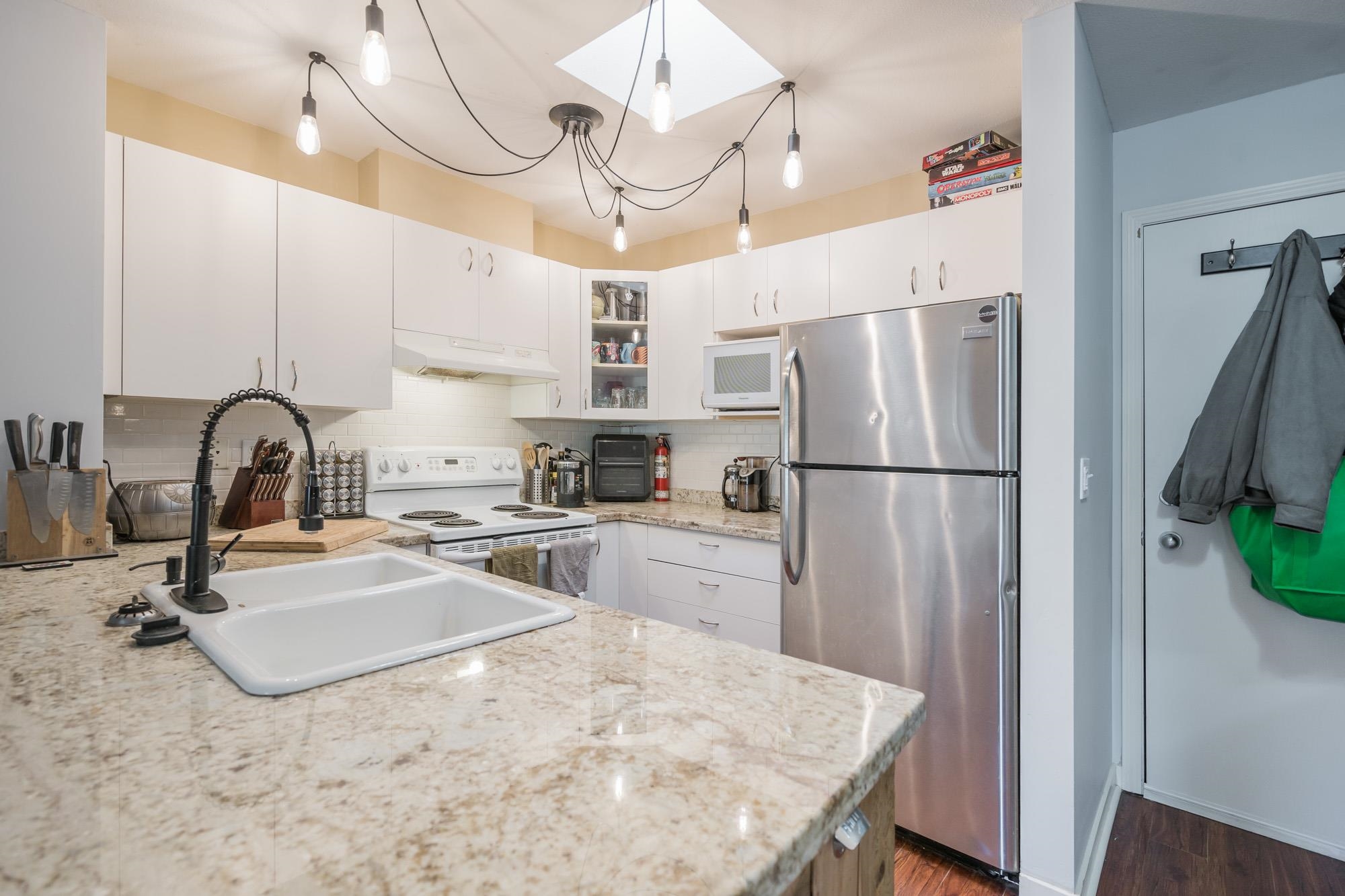 415 6359 198 STREET, R3066771, BC,