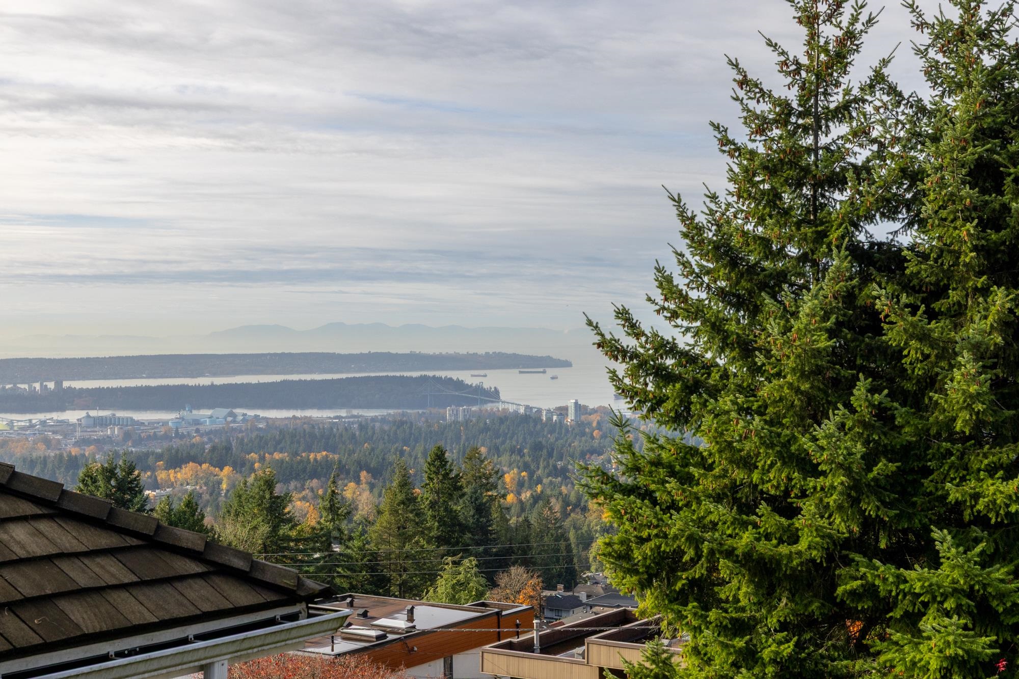 4050 ST. PAULS AVENUE, North Vancouver BC V7N 1T5, R3066886, BC,