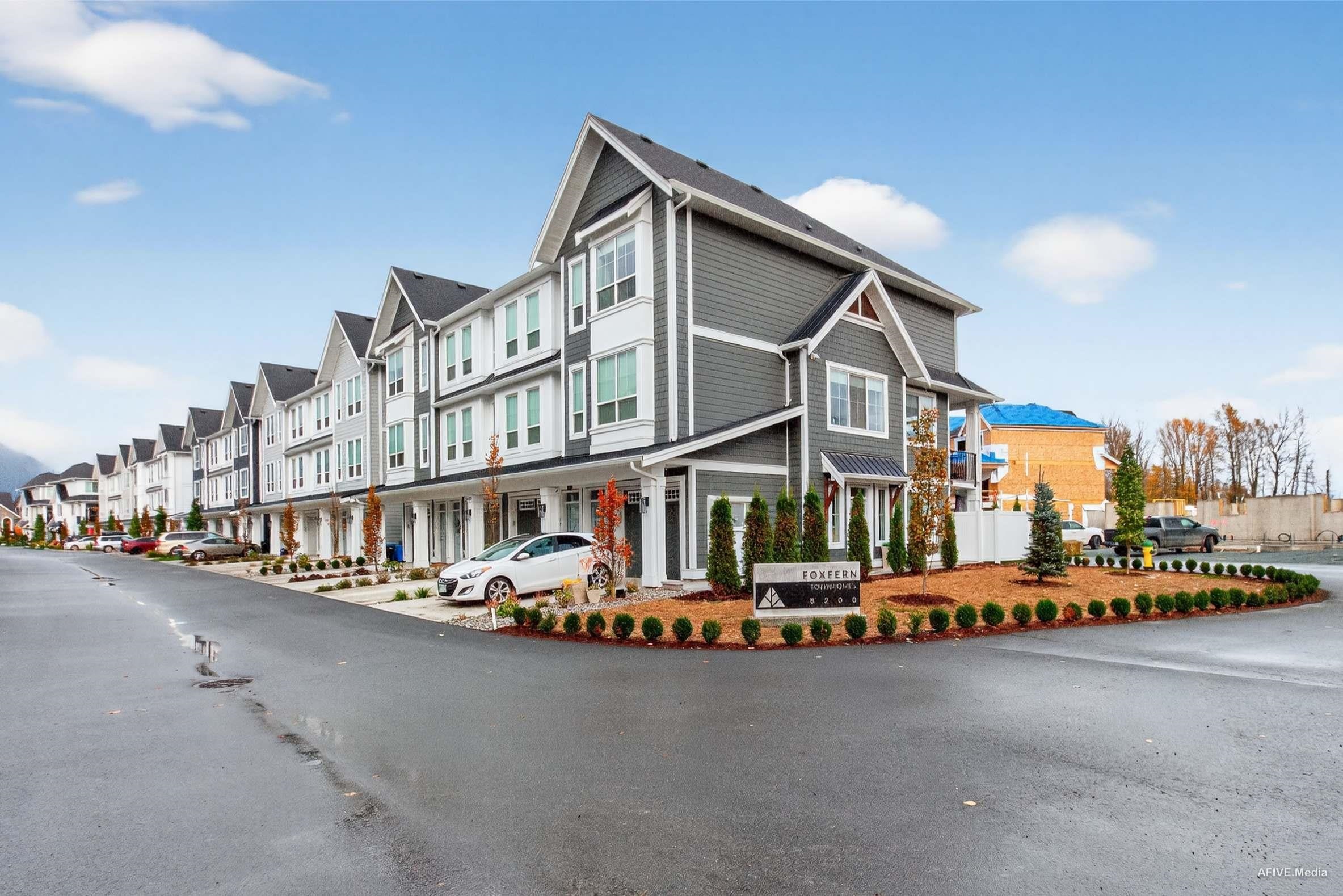 17 8200 FOXFERN ROAD, R3066946, BC,