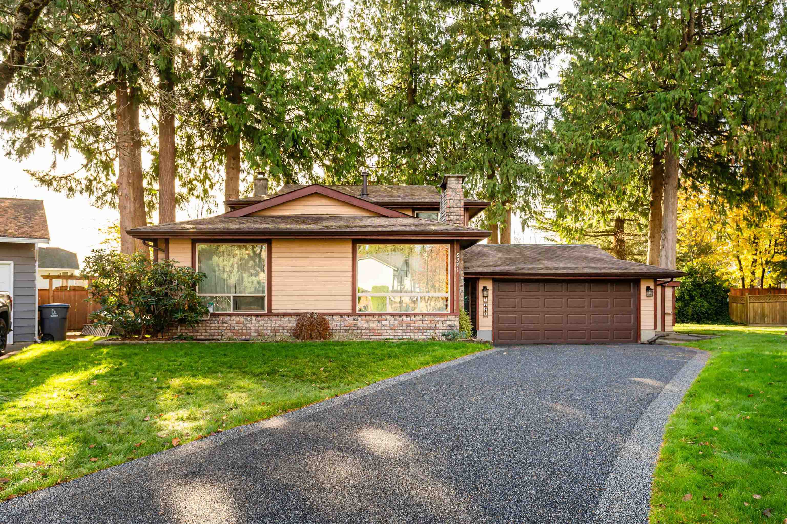 MLS® listing #R3067258 for sale located at 8971 145A STREET, Surrey BC V3R 7J7