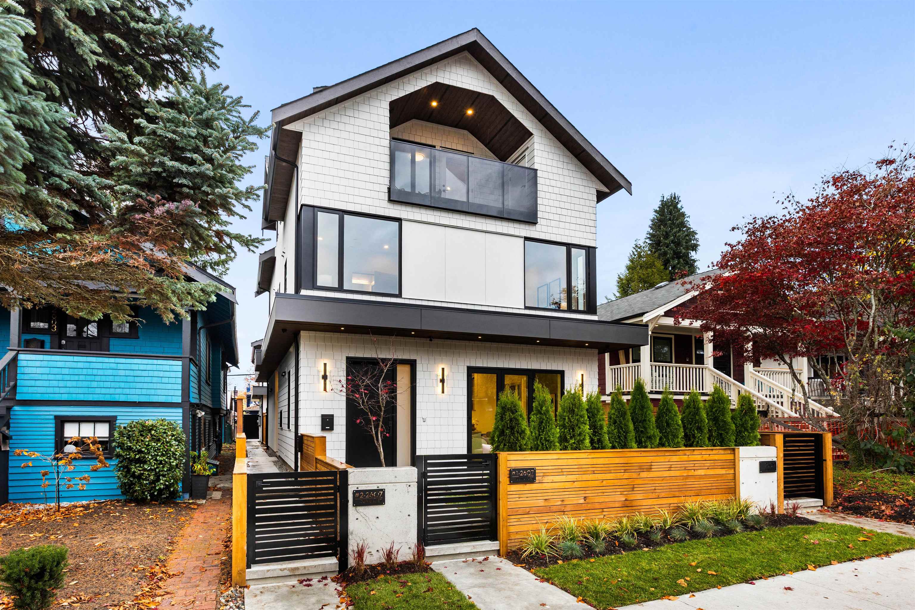 1 2607 DUNDAS STREET, R3067370, BC,