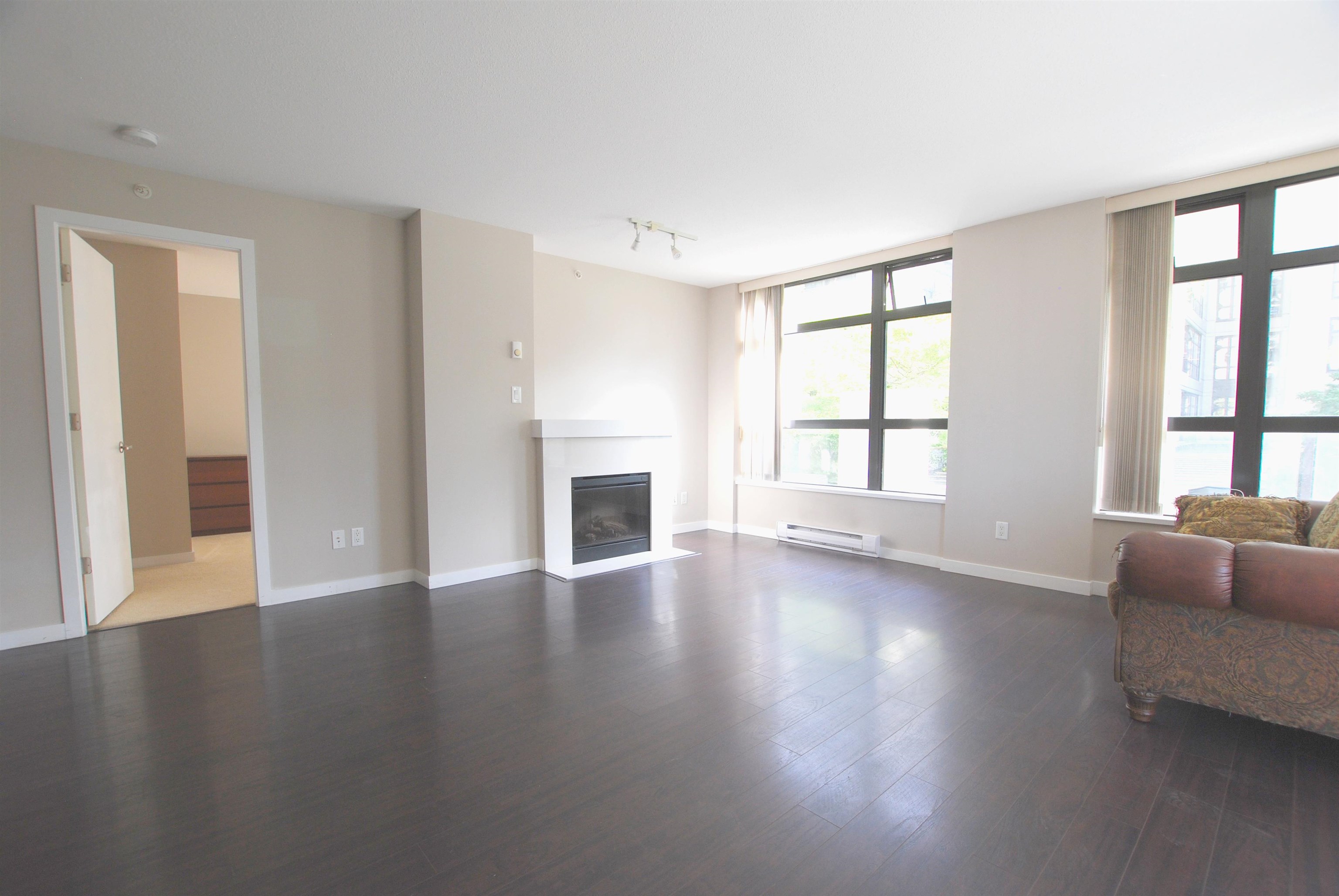 406 8160 LANSDOWNE ROAD, R3067383, BC,