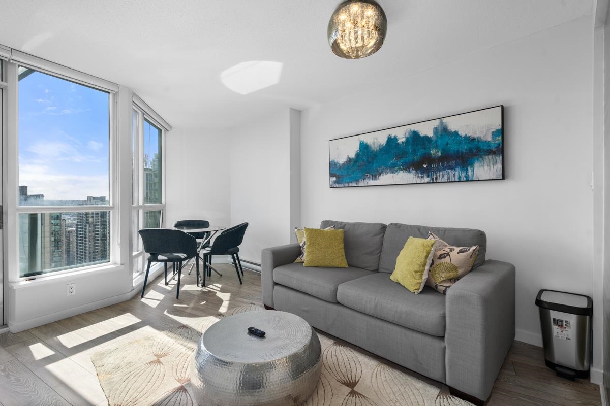 2704 833 SEYMOUR STREET, R3067389, BC,