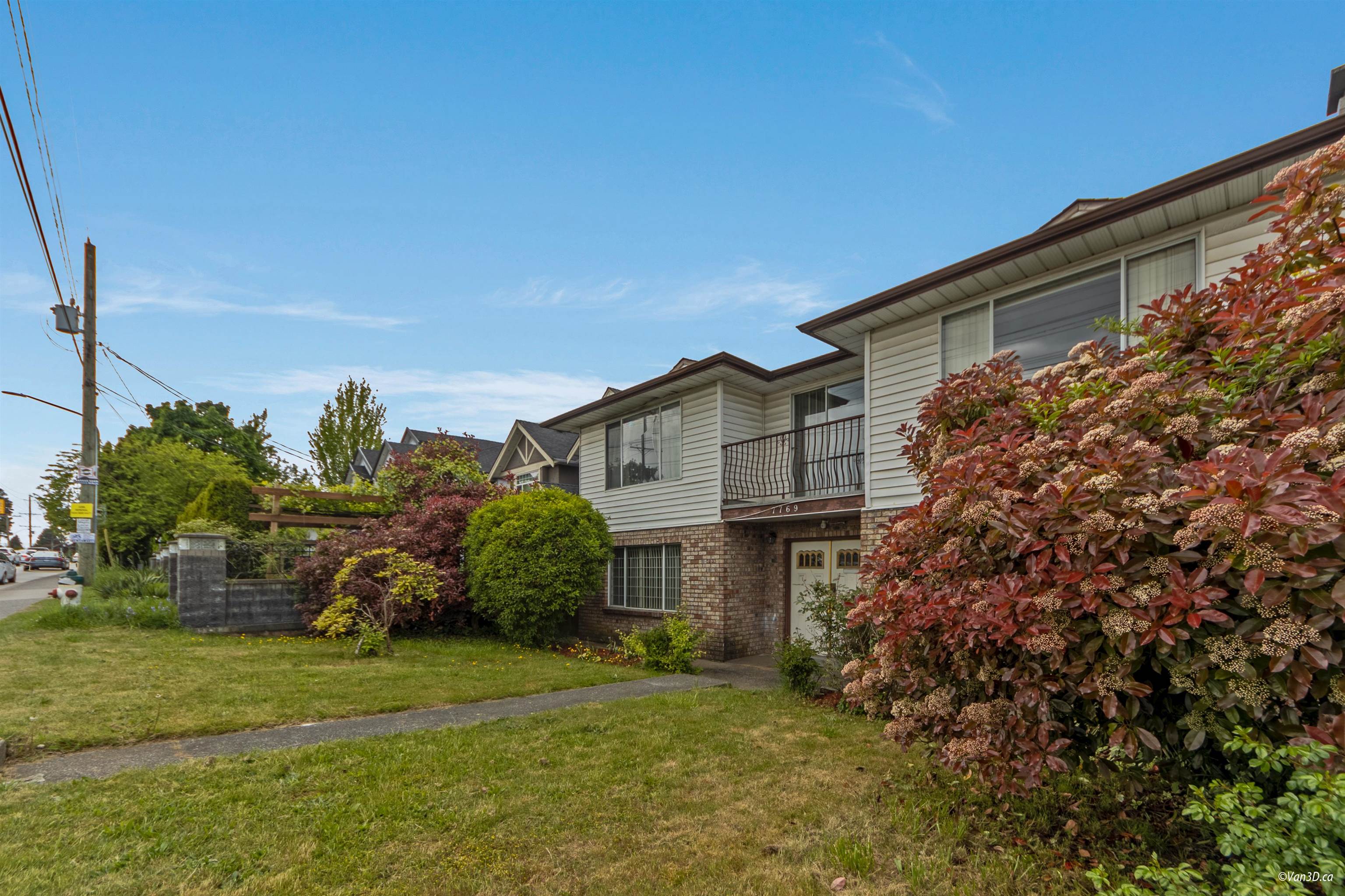 7769 10TH AVENUE, Burnaby BC V3N 2S2, R3067510, BC,