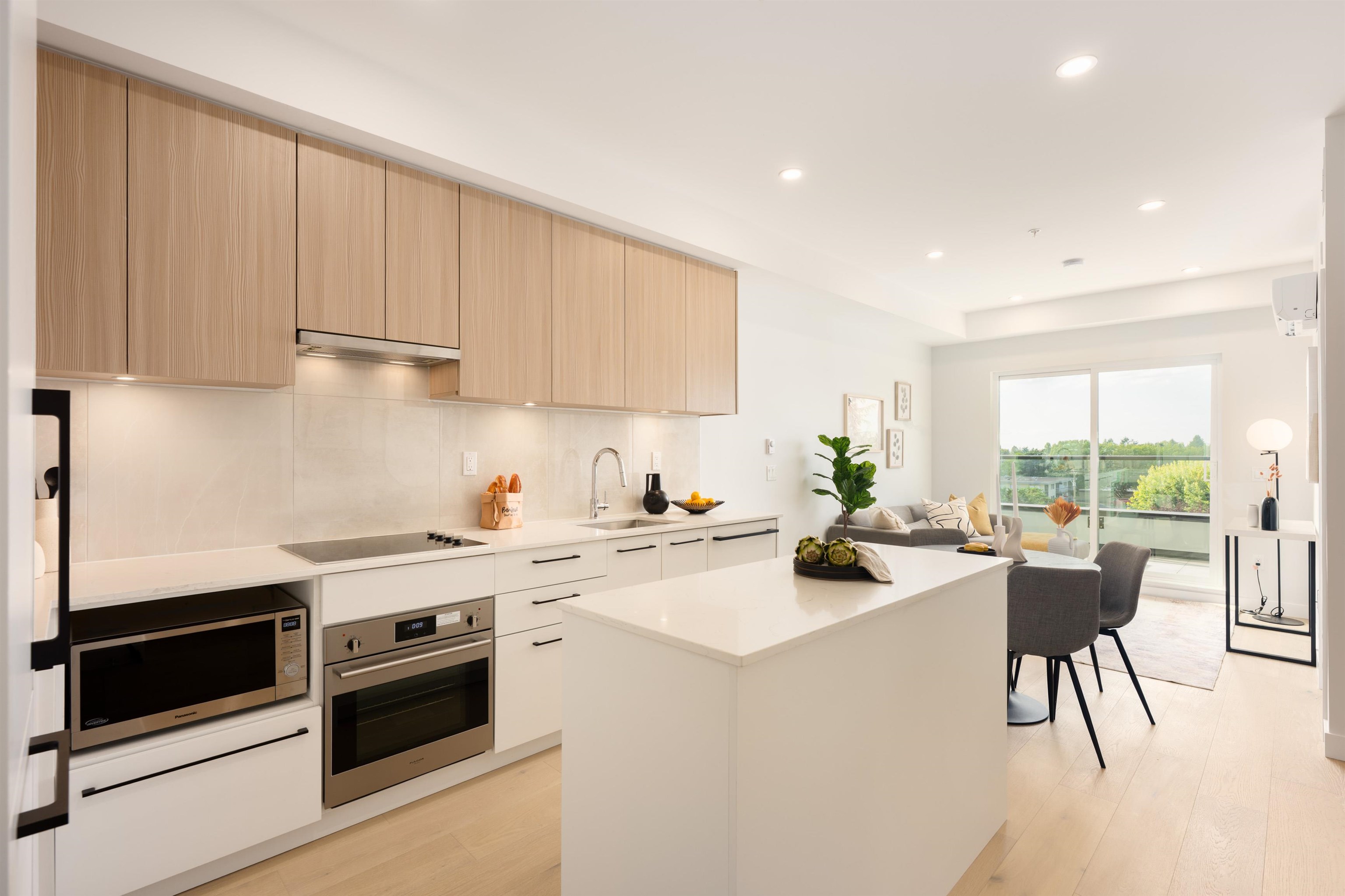 303 5398 207 STREET, R3067629, BC,