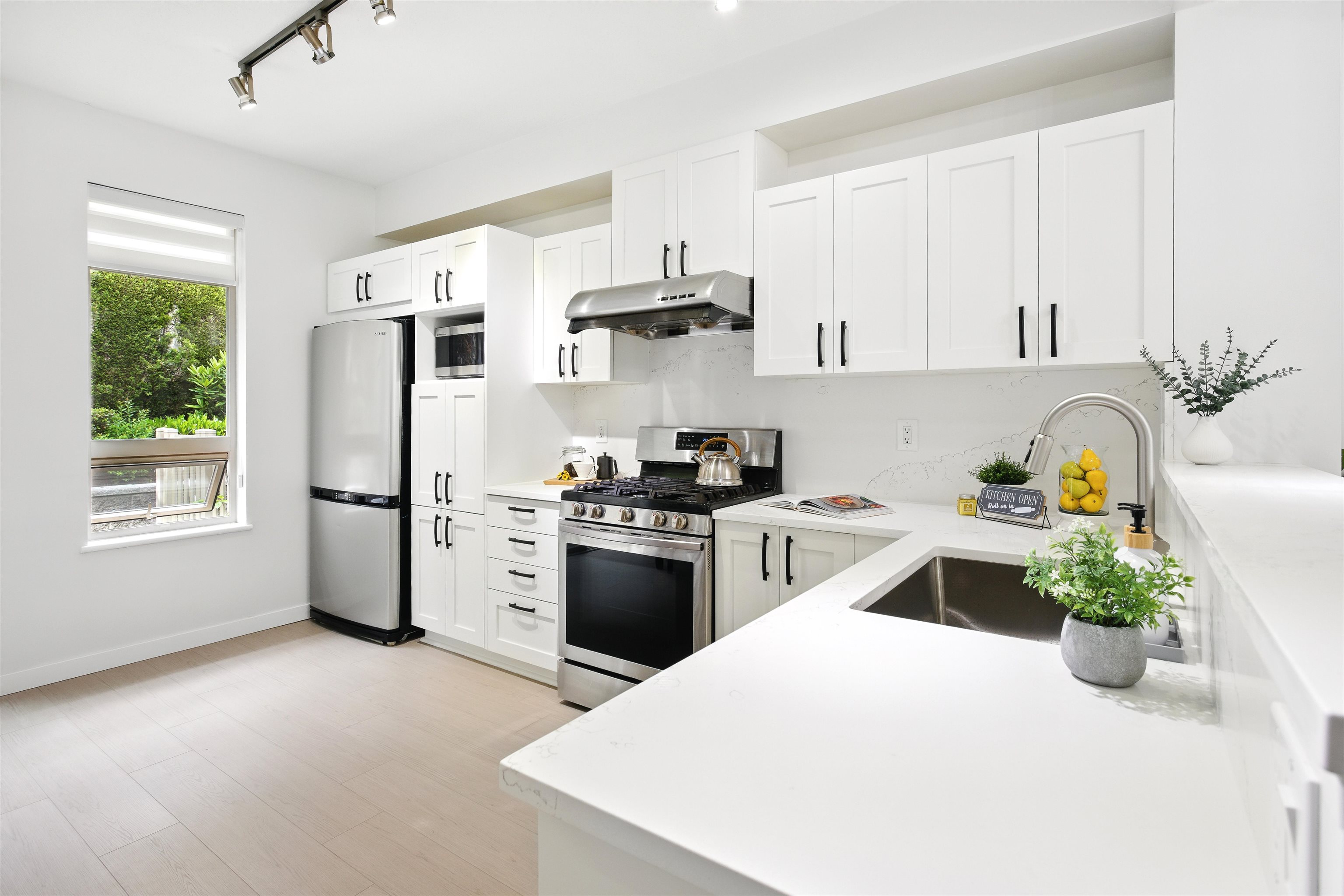 10 3065 DAYANEE SPRINGS BOULEVARD, R3067640, BC,