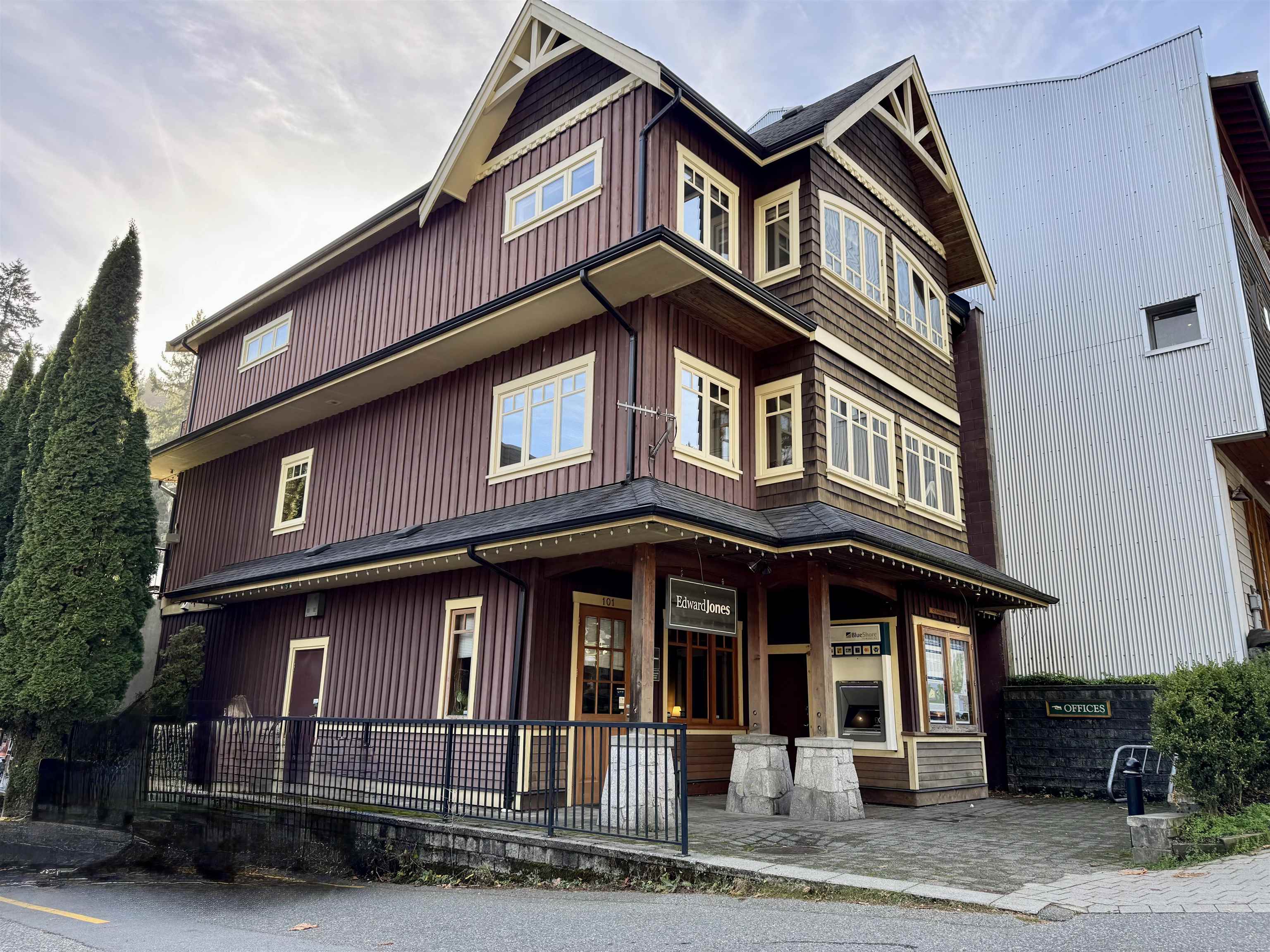 475 BOWEN ISLAND TRUNK ROAD, Bowen Island BC V0N 1G2, R3067670, BC,