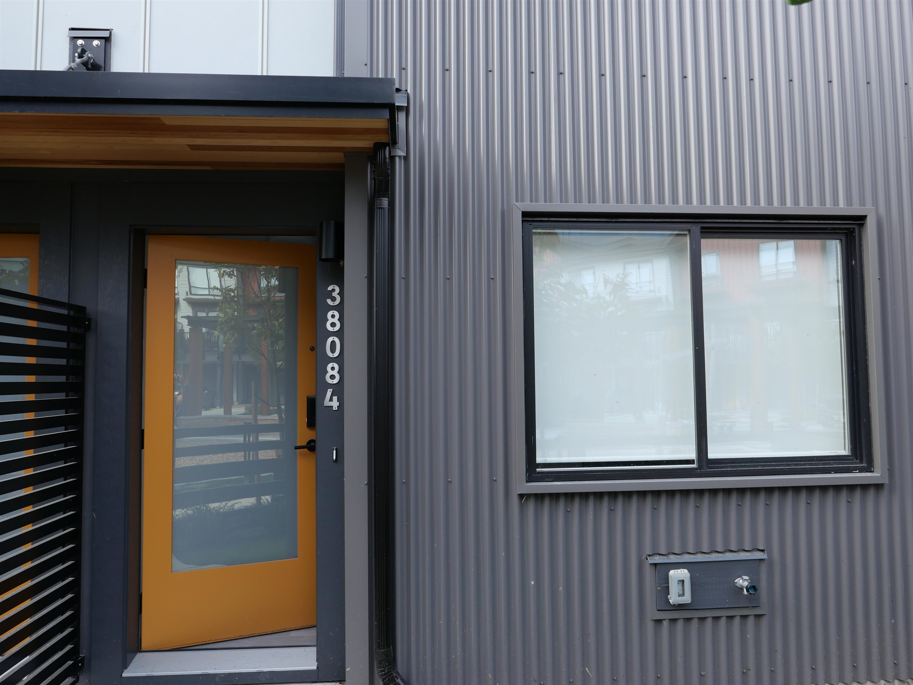 38084 HELM WAY, Squamish BC V8B 1E6, R3067876, BC,