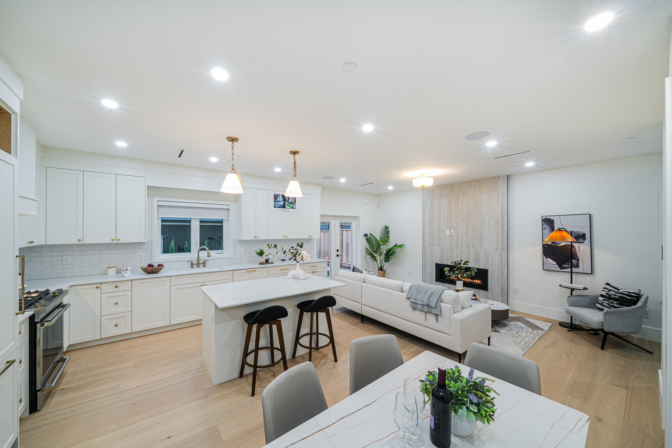 3462 WELWYN STREET, Vancouver BC V5N 3Y7, R3067938, BC,